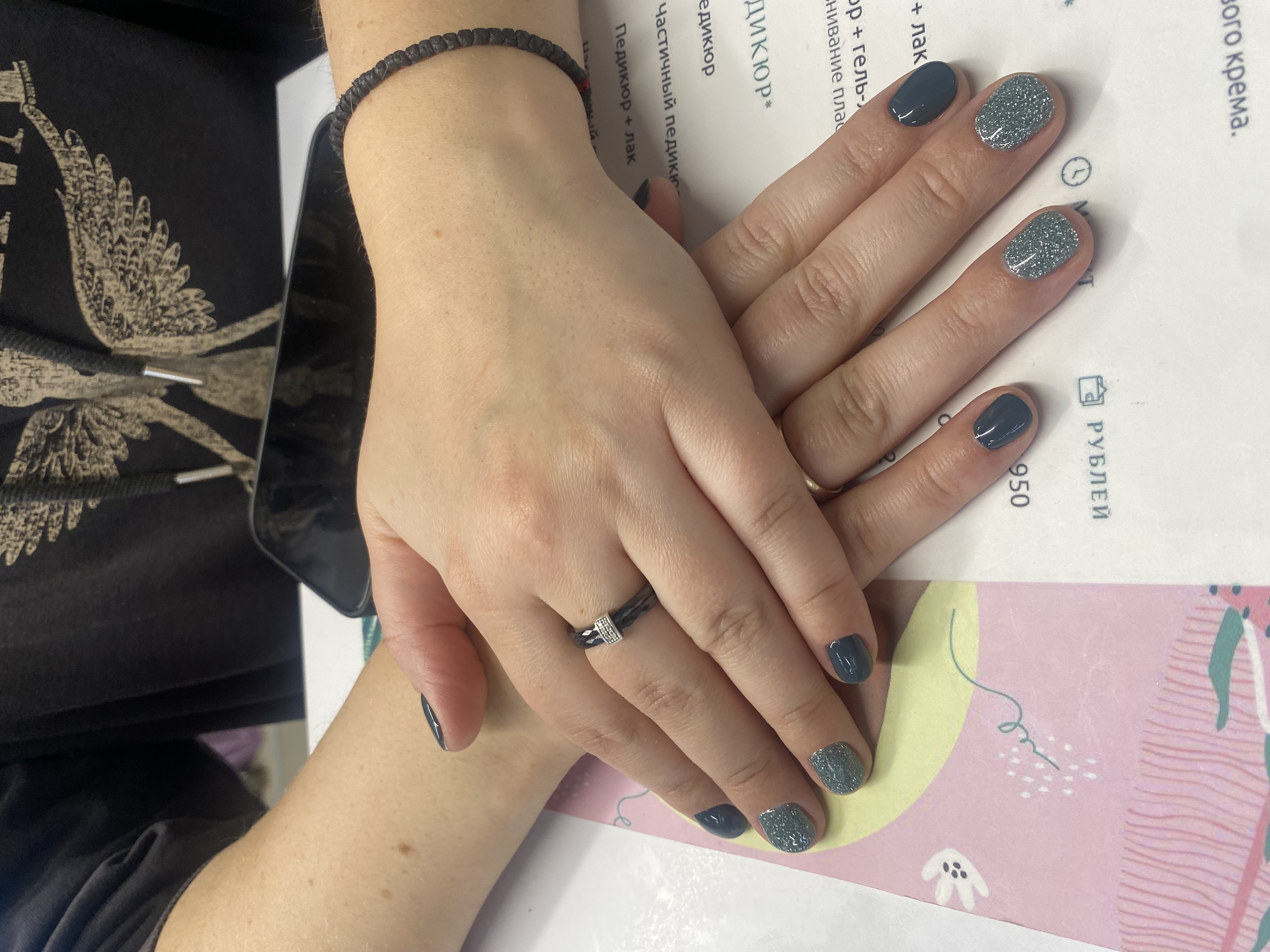 серый, Маникюр, лак с блестками, на каждый день, комбинированный