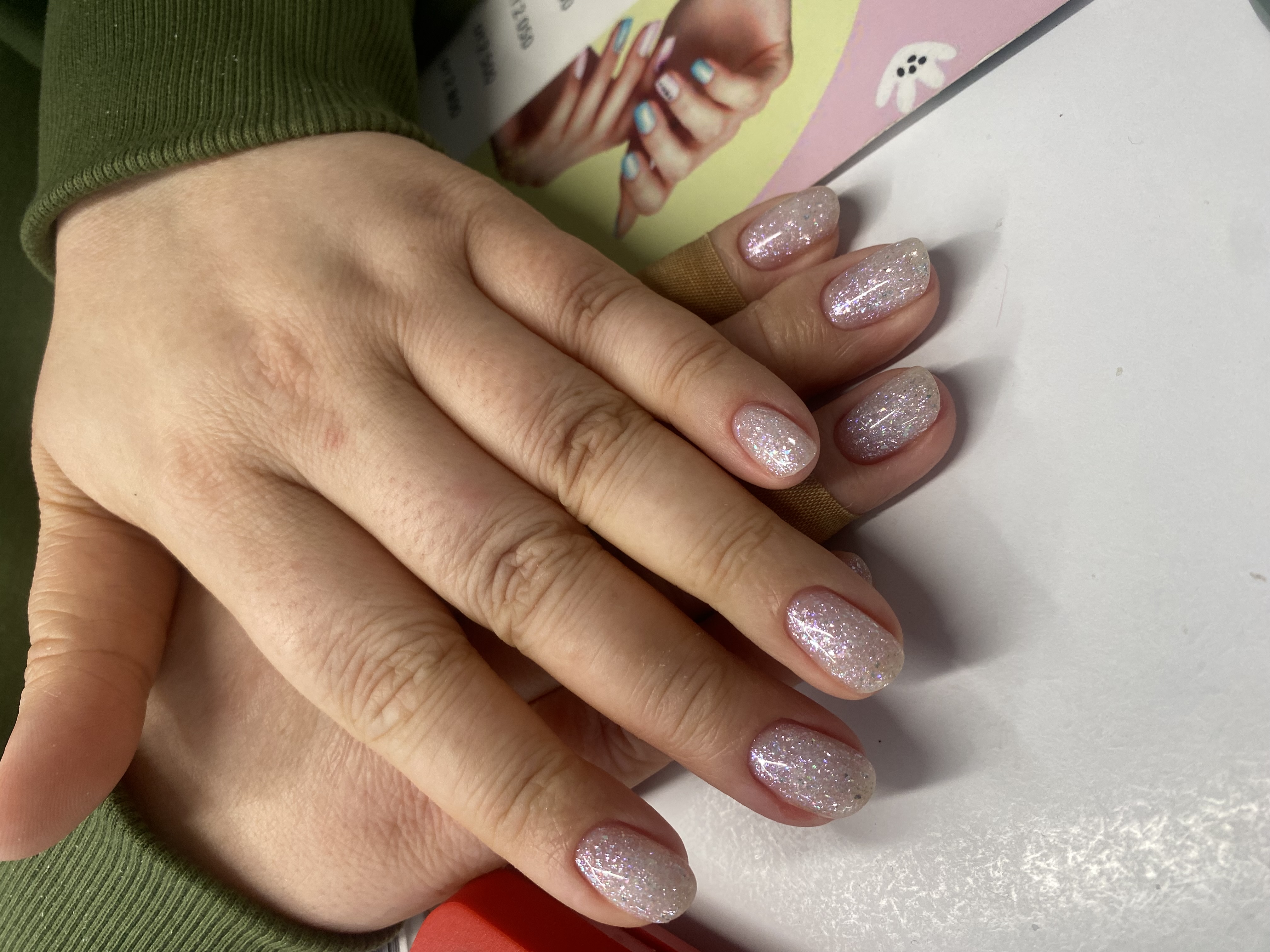 серебро, Маникюр, лак с блестками, нежный, праздничный, однотон