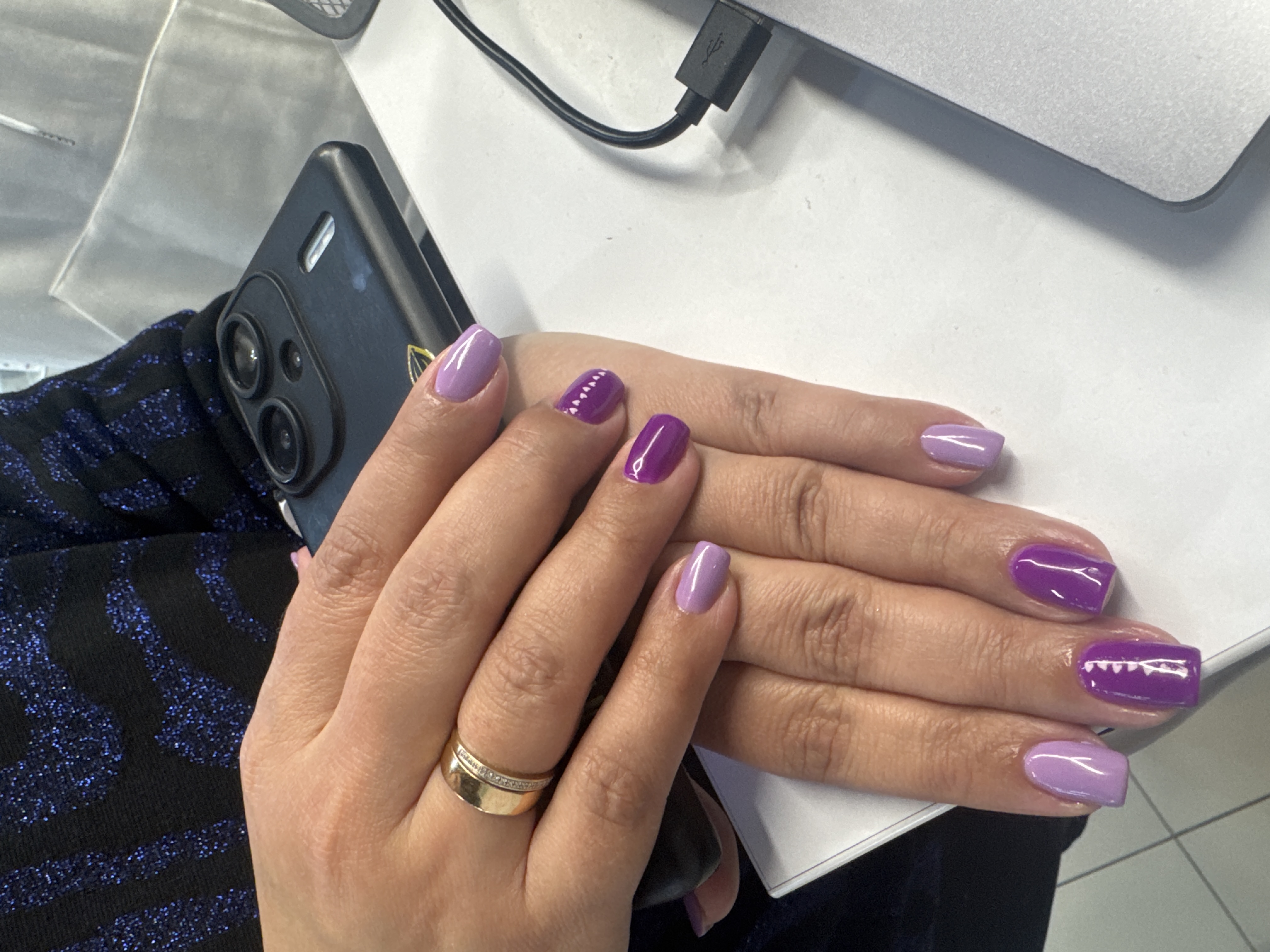 комбинированный, дизайн, фиолетовый, точки, Маникюр, минимализм, на каждый день