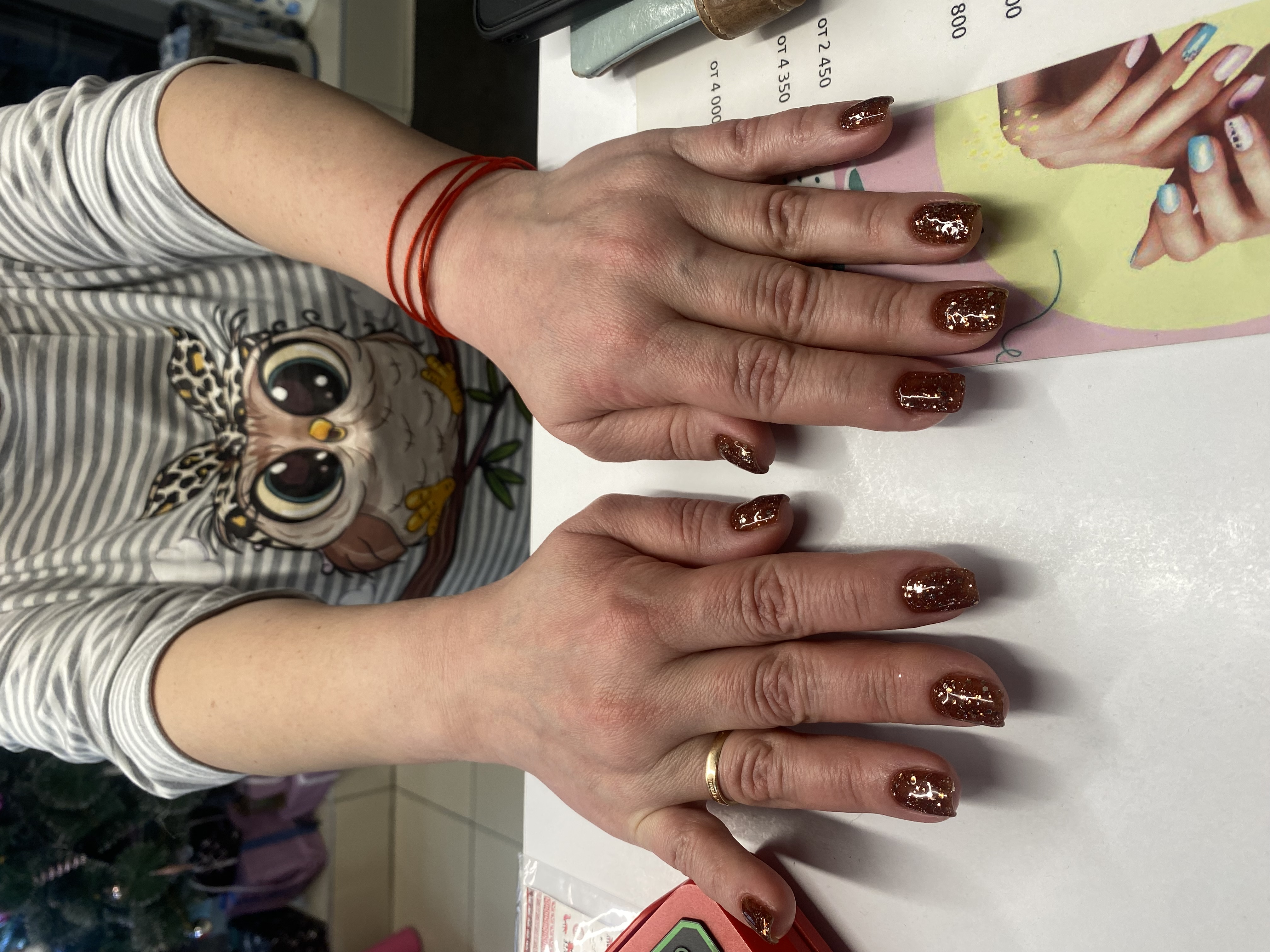 Маникюр, лак с блестками, однотон, на каждый день, коричневый