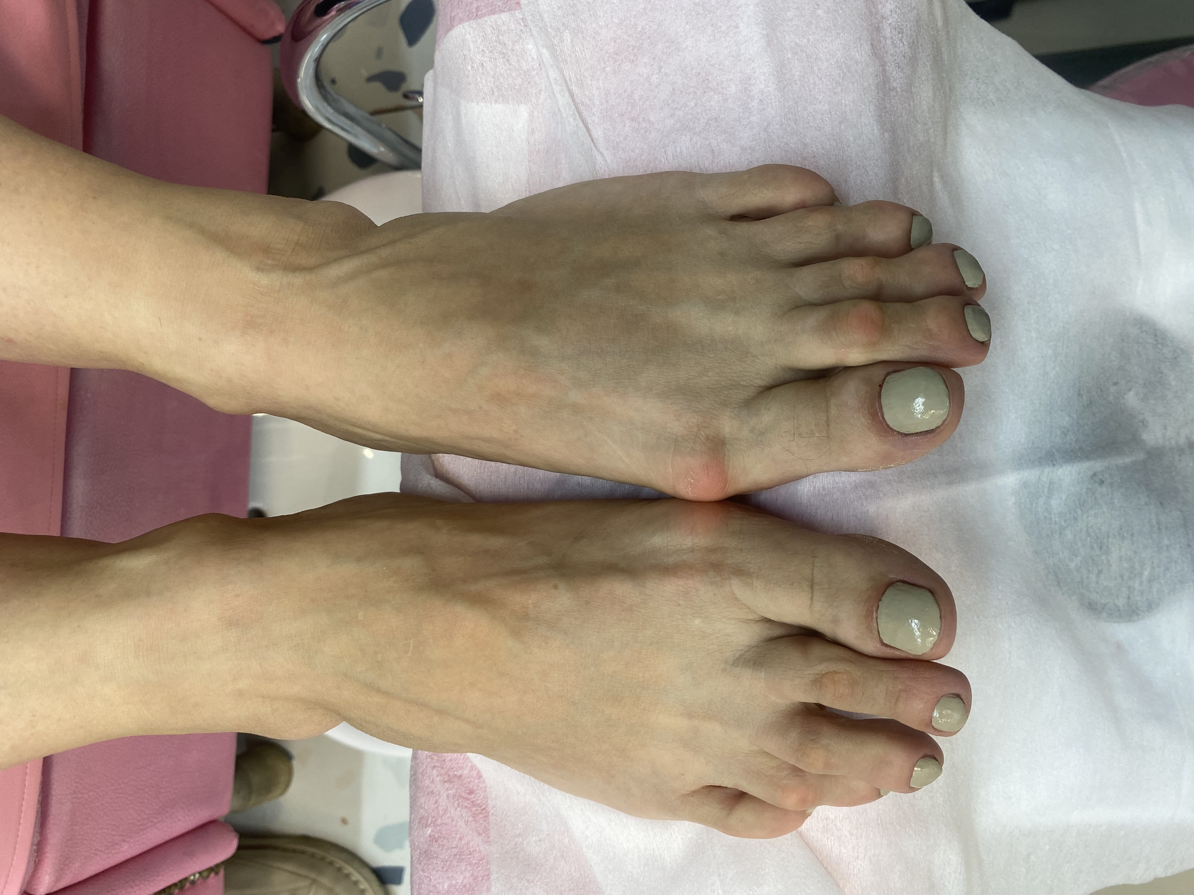 Педикюр, однотон, фисташковый, на каждый день