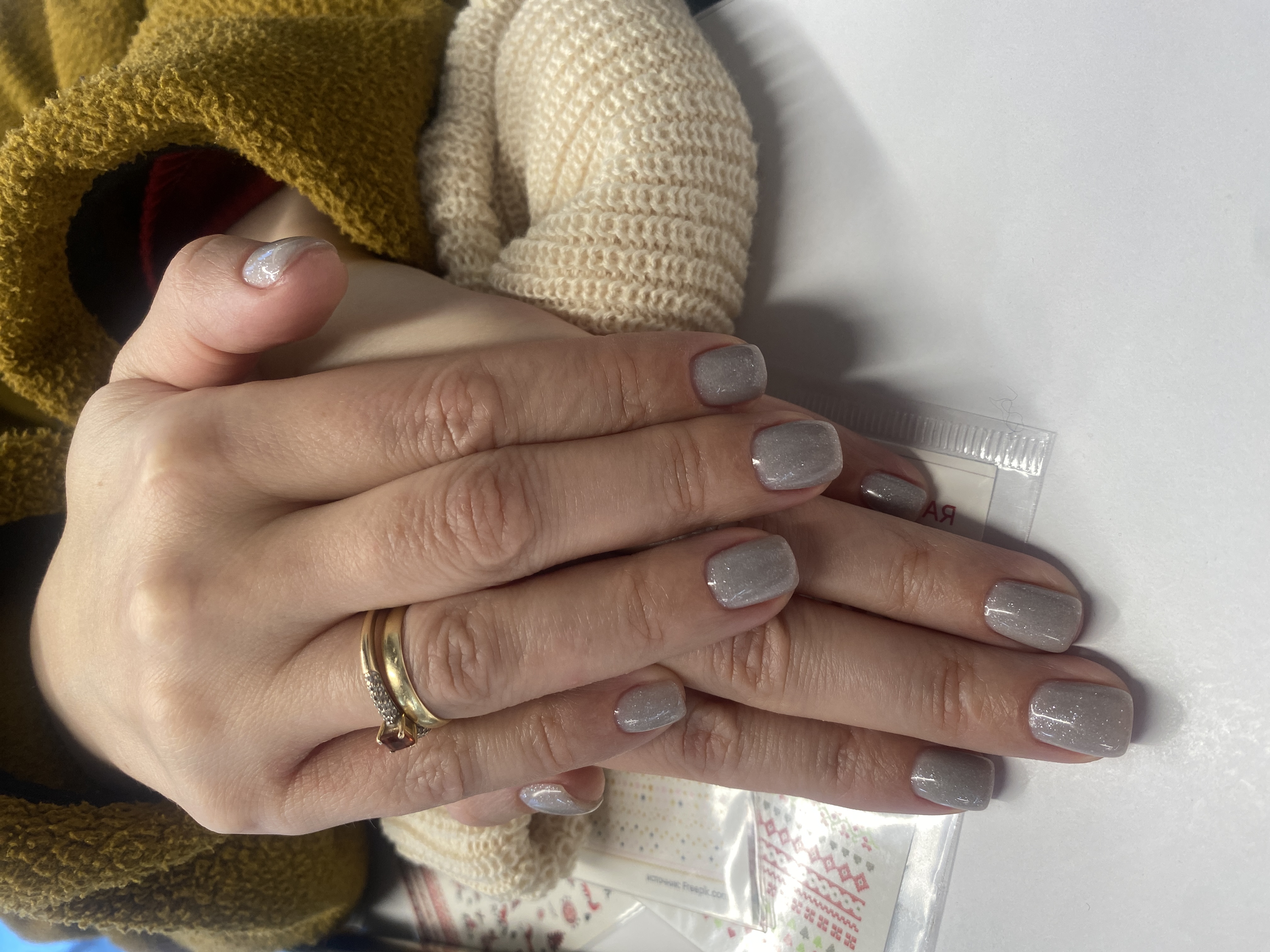 лак с блестками, серый, Маникюр, однотон, на каждый день, нежный