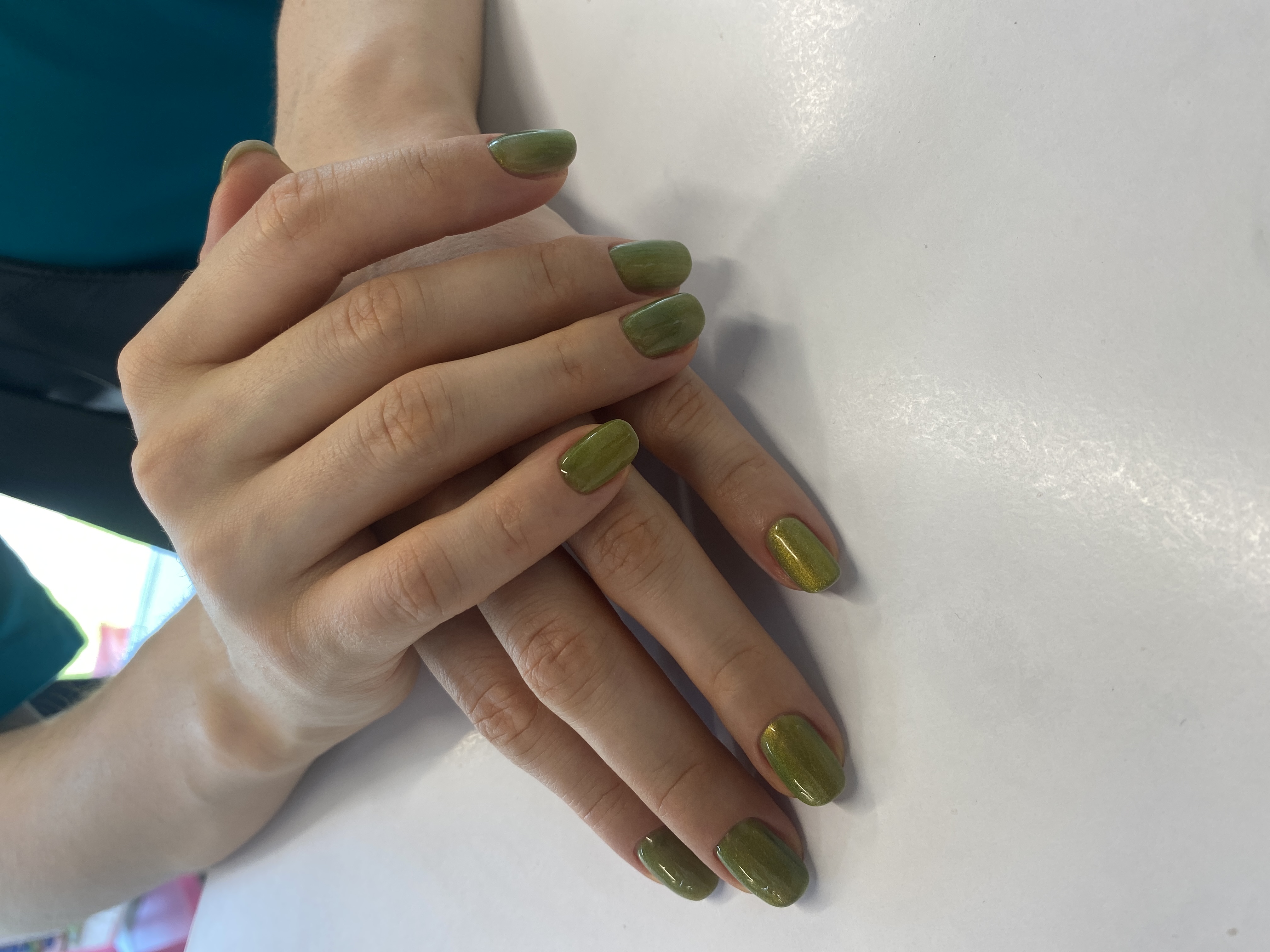 кошачий глаз, Маникюр, однотон, зеленый, на каждый день