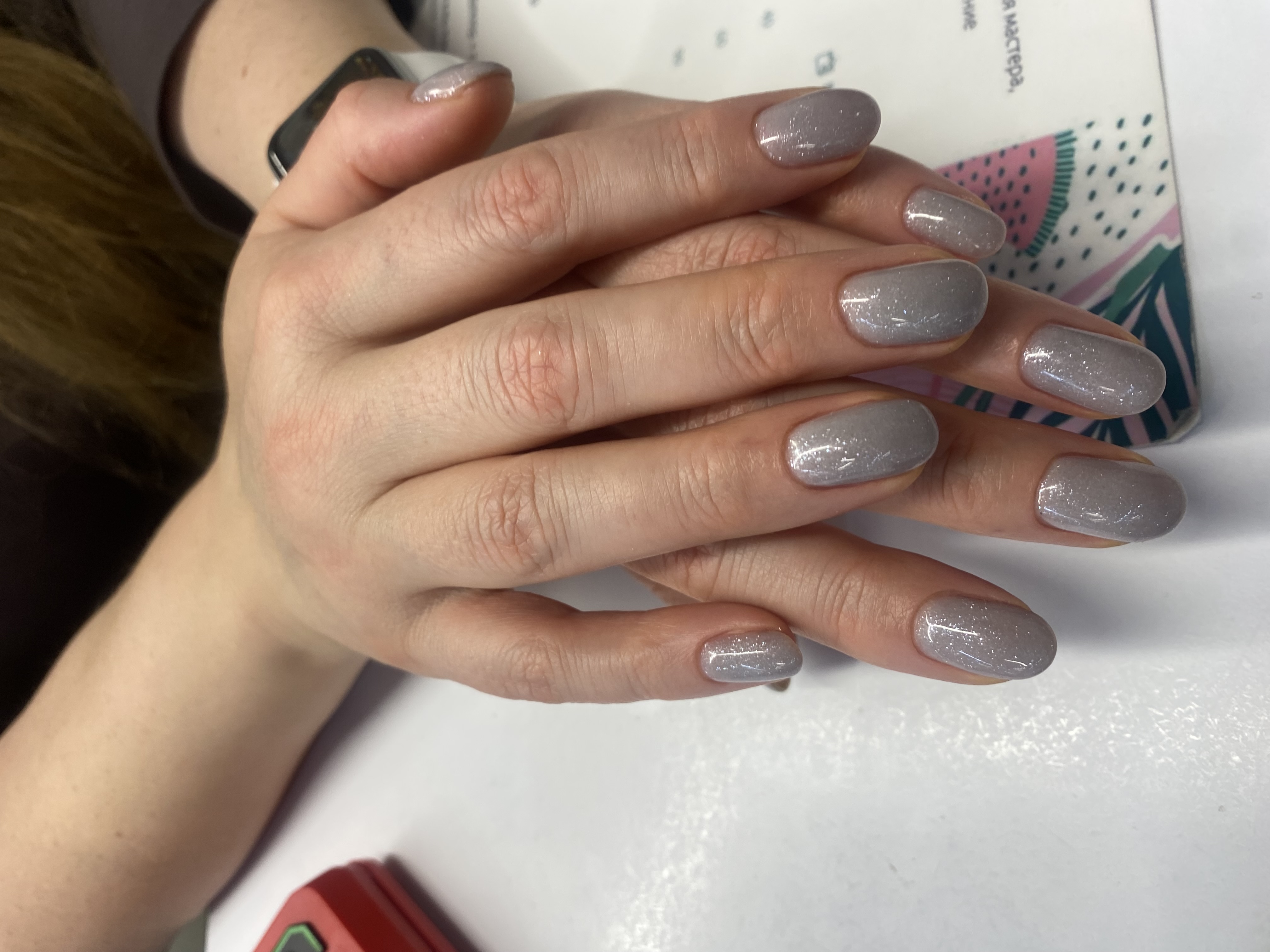 Маникюр, нежный, на каждый день, однотон, серый, лак с блестками