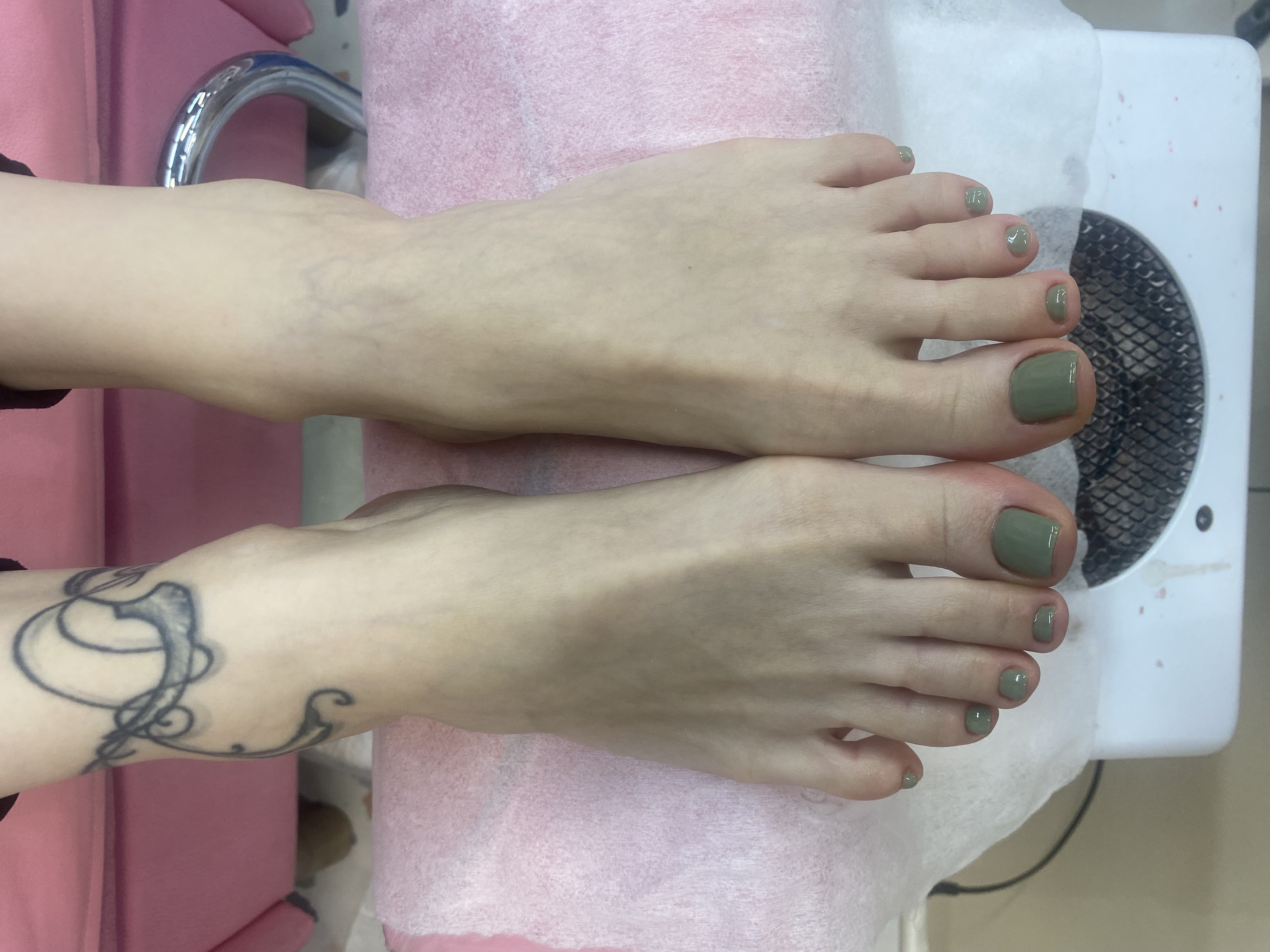 однотон, Педикюр, оливковый, на каждый день