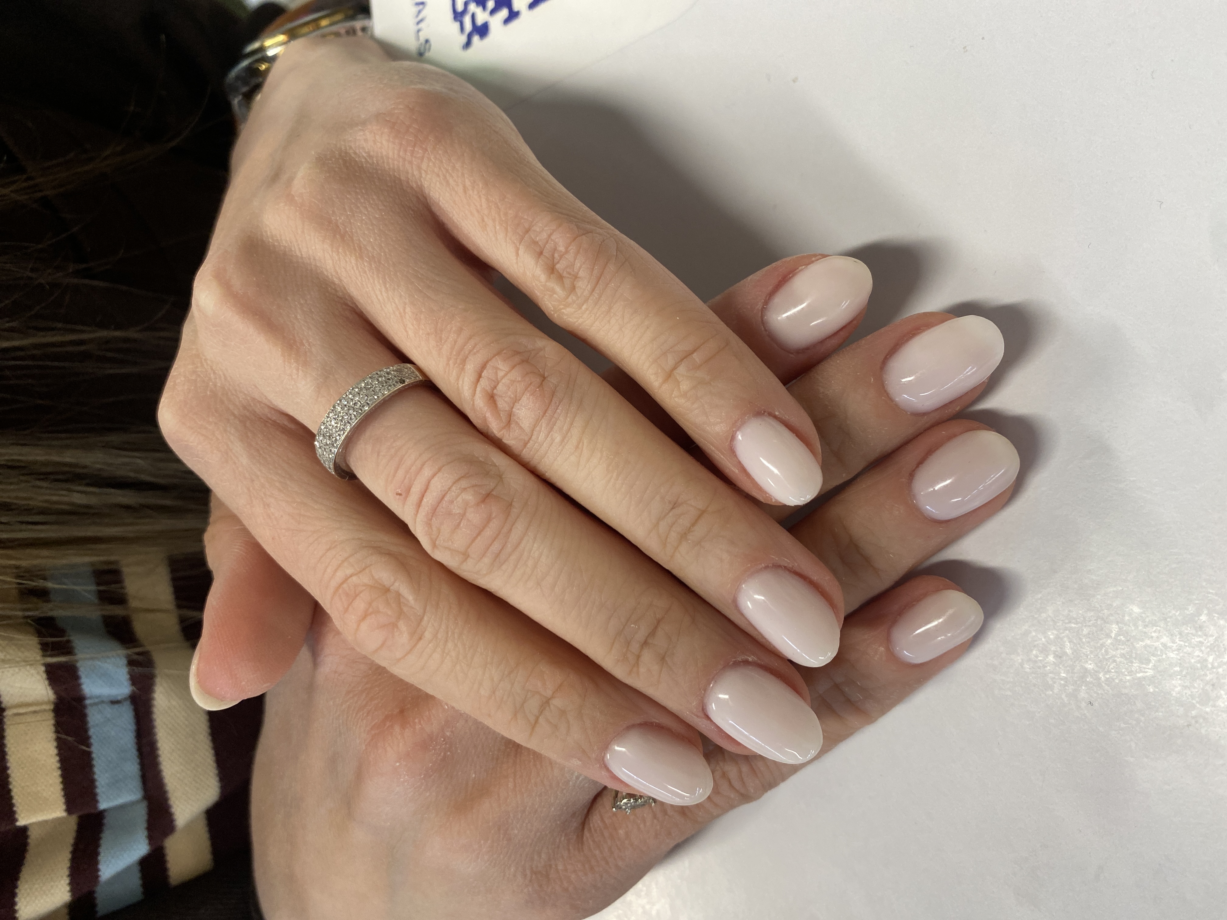 Маникюр, нюд, однотон, молочный, на каждый день