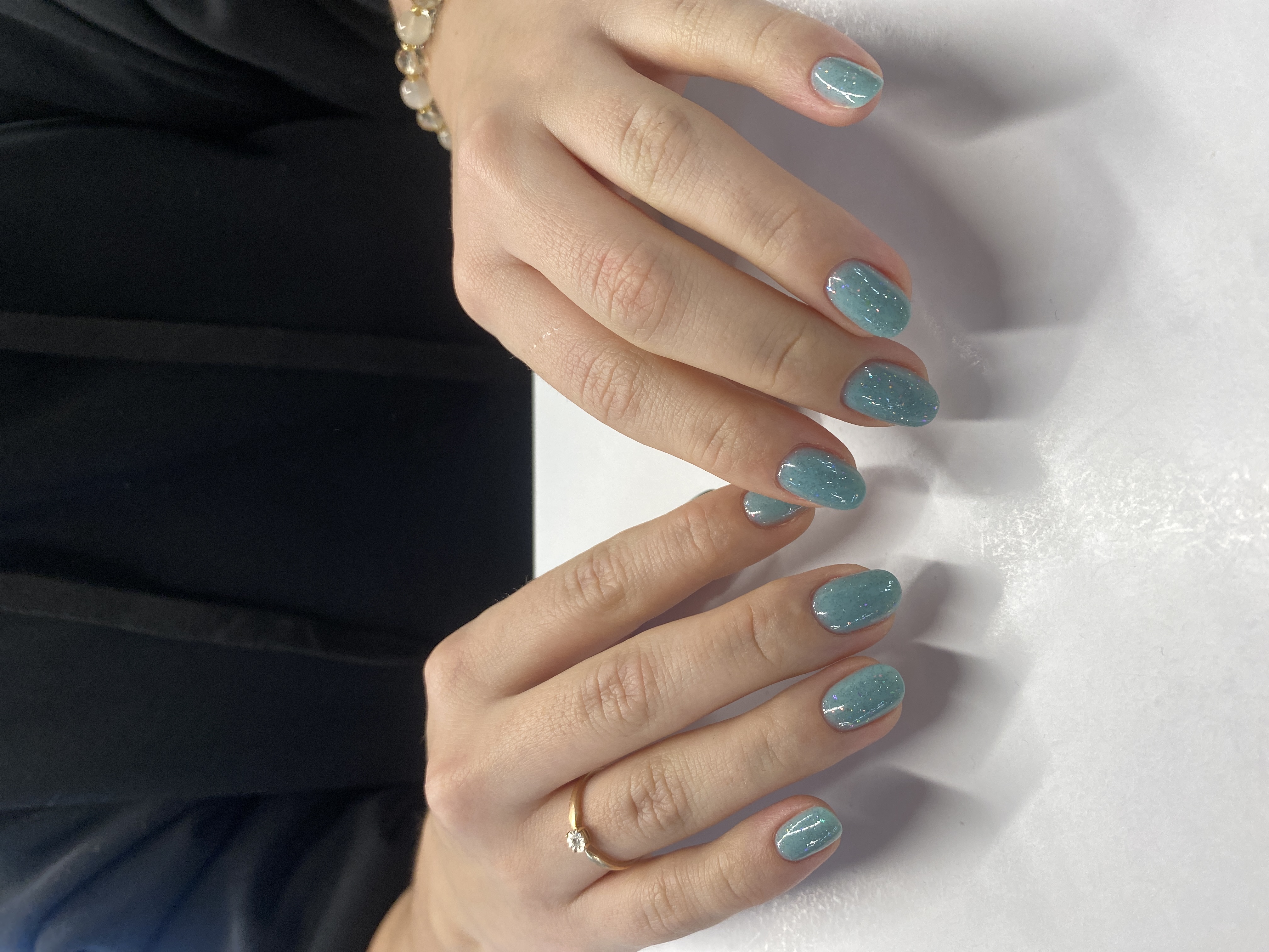 лак с блестками, Маникюр, однотон, бирюзовый, на каждый день, нюд, нежный