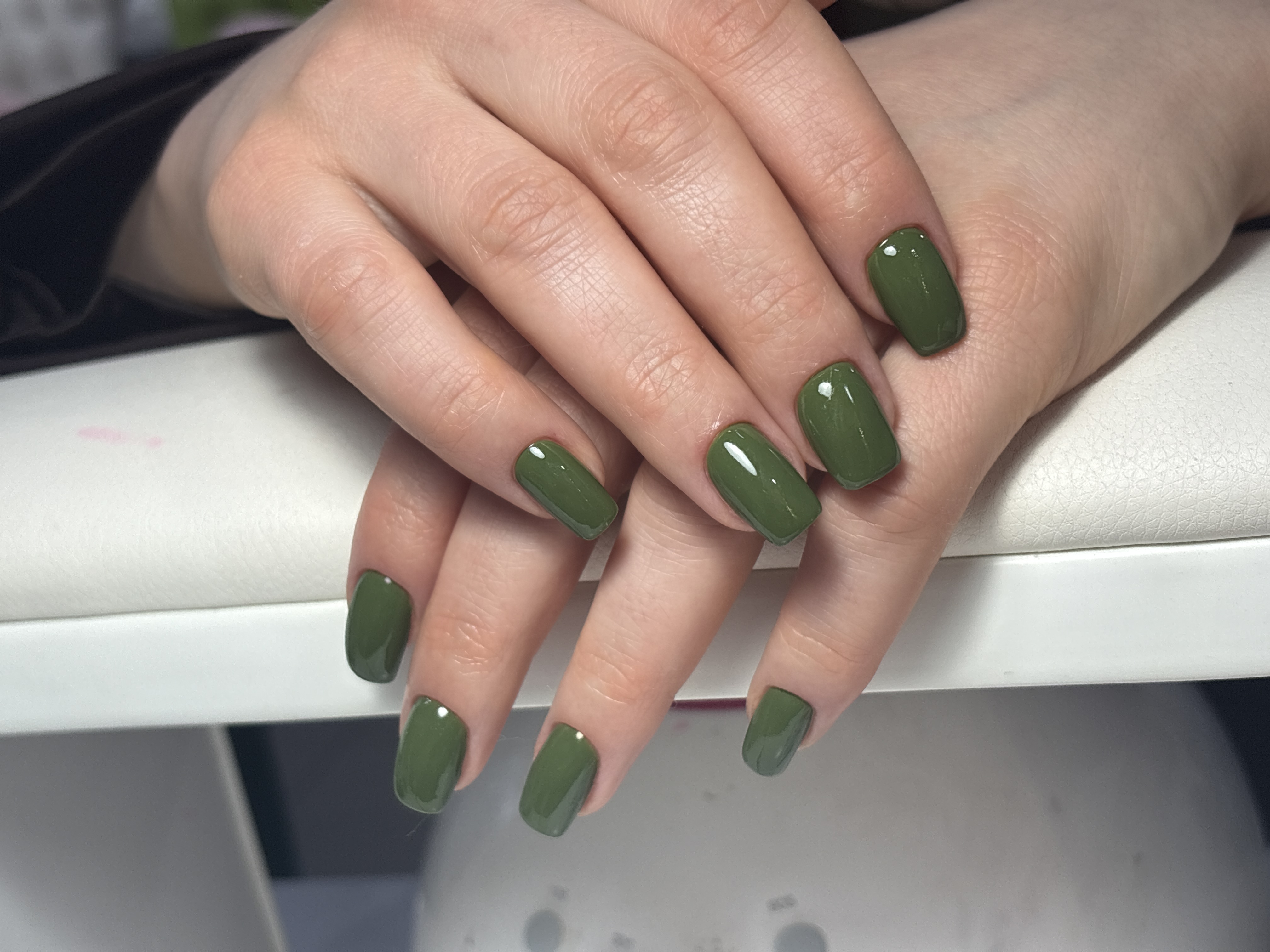 Маникюр, однотон, зеленый, на каждый день