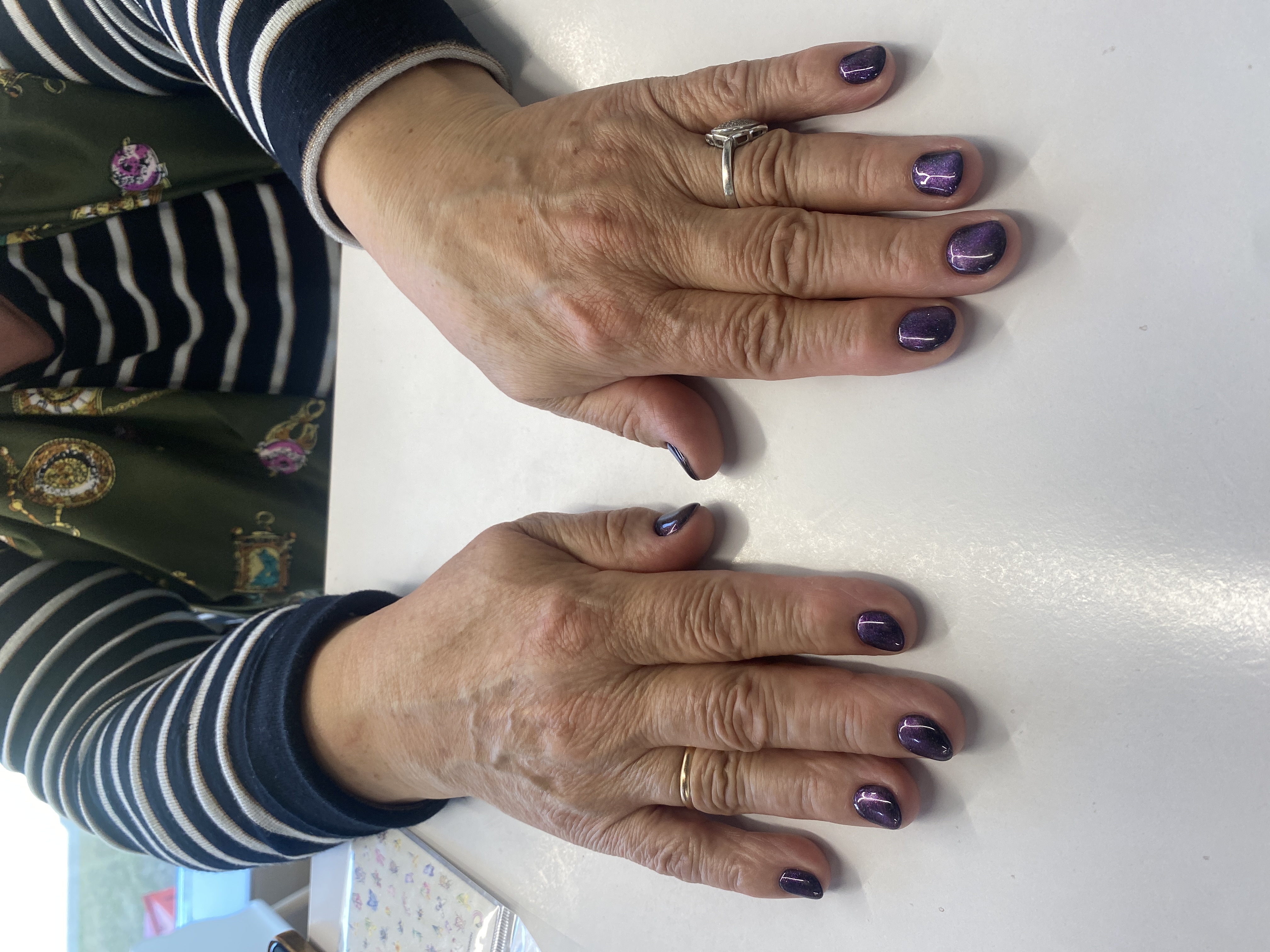 Маникюр, однотон, кошачий глаз, на каждый день, фиолетовый