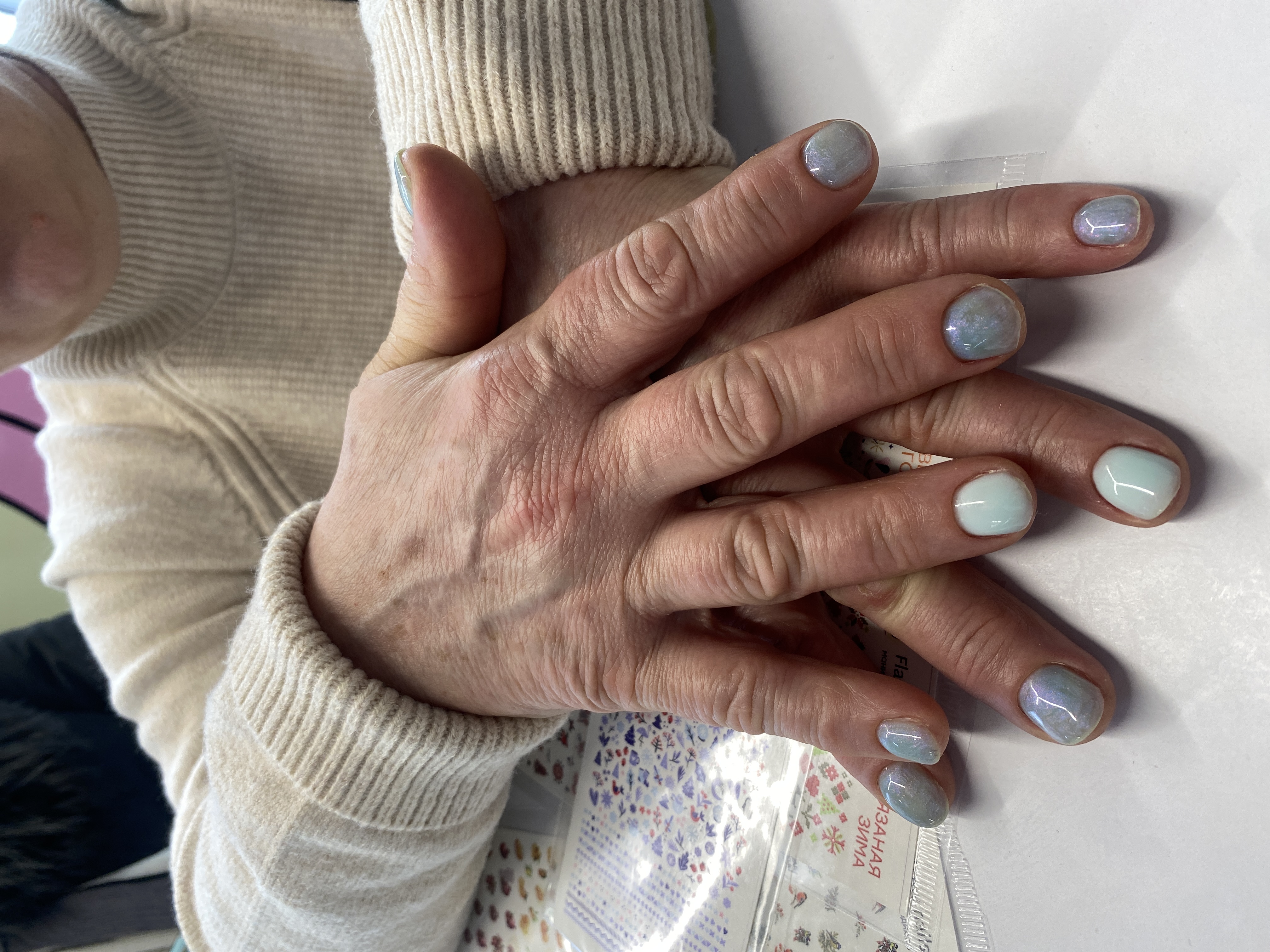 комбинированный, на каждый день, Маникюр, нюд, голубой, лак с блестками