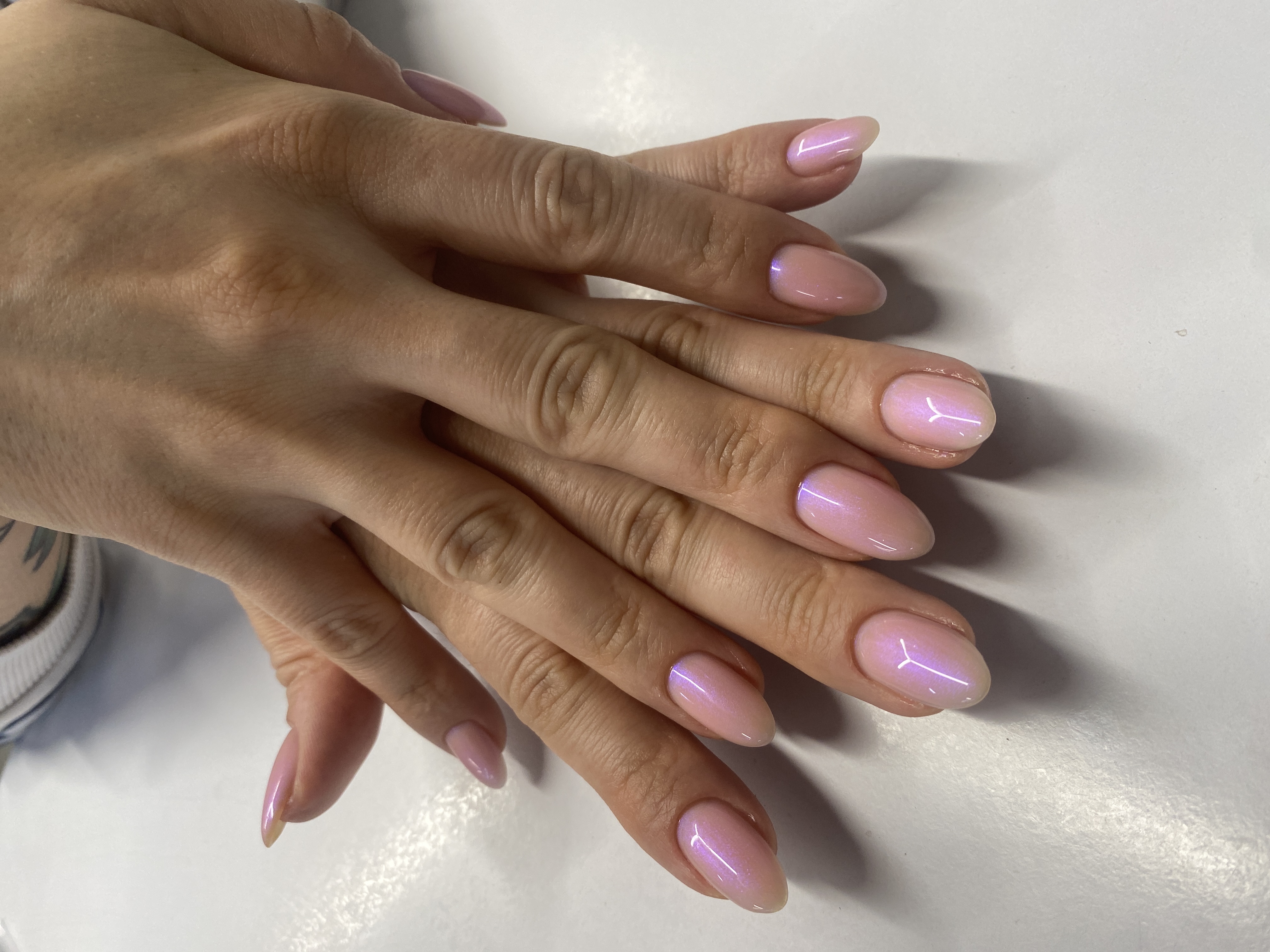 Маникюр, однотон, лак с блестками, нежный, перламутр, на каждый день