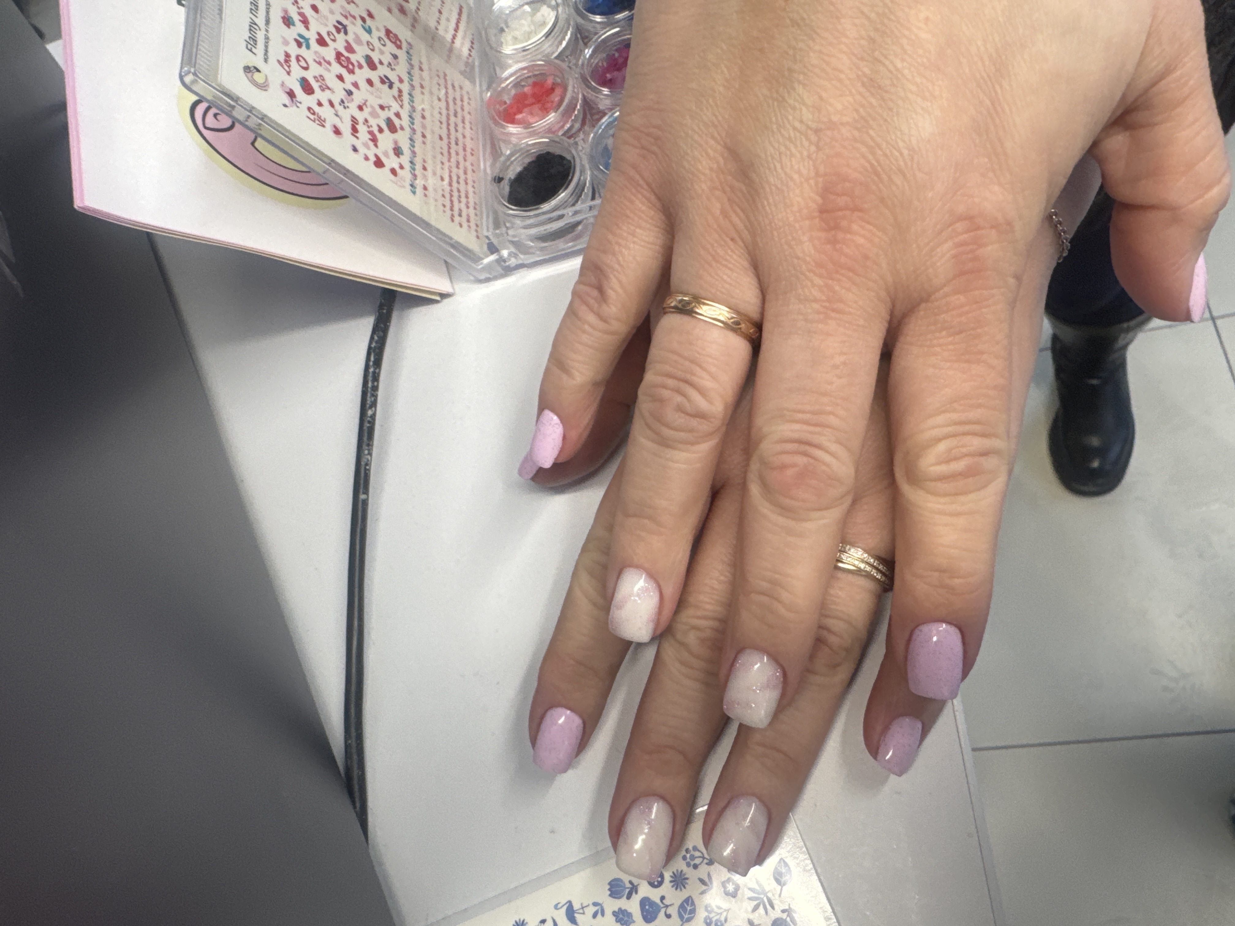 блестки, дизайн, зигзаг, молочный, Маникюр, на каждый день, нежный