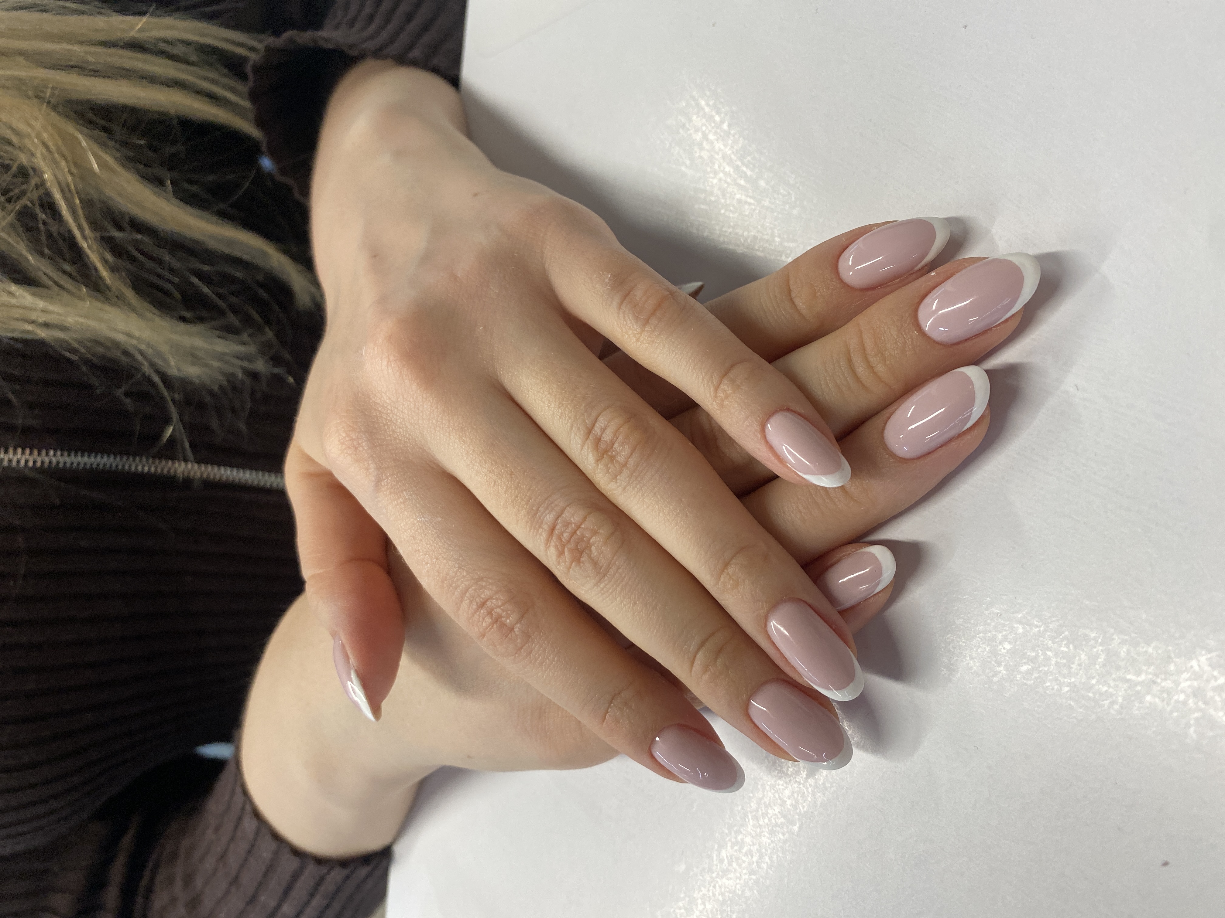 Маникюр, молочный, нюд, френч классический, дизайн, нежный, на каждый день