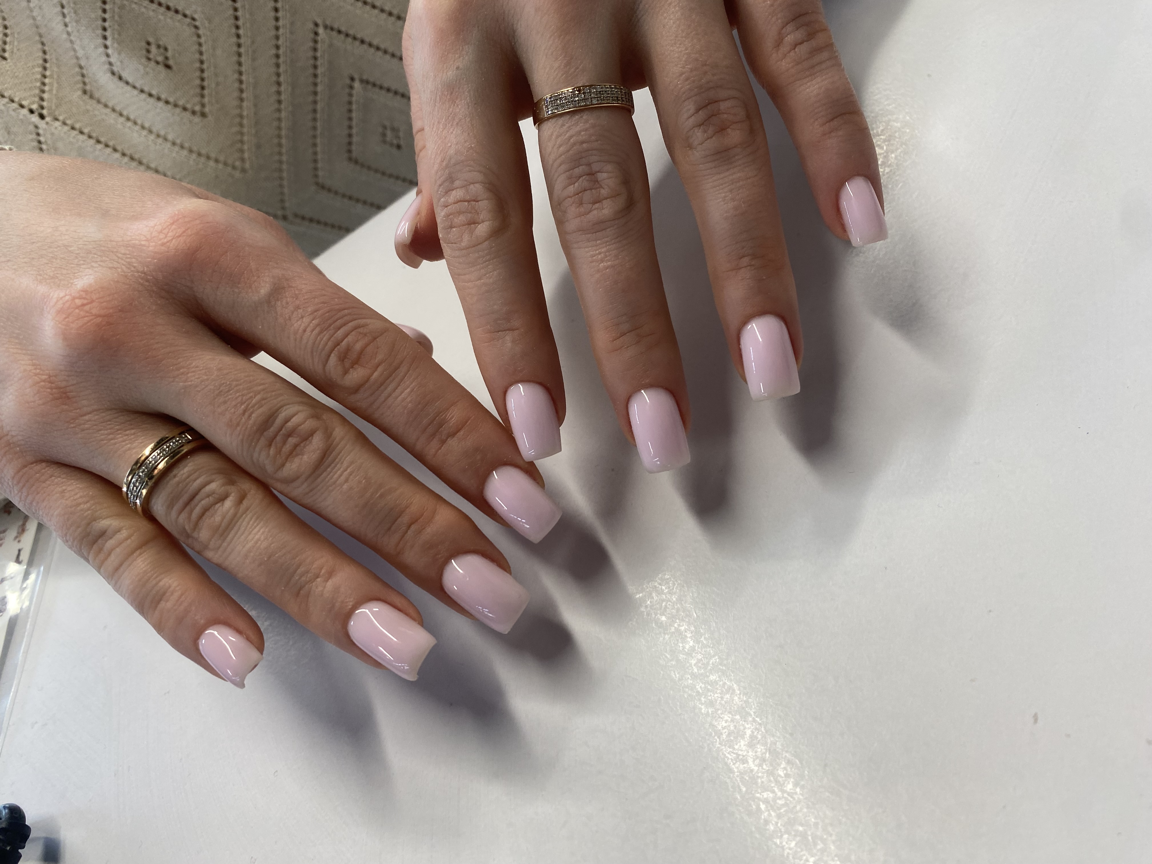 Маникюр, нюд, однотон, на каждый день, белый