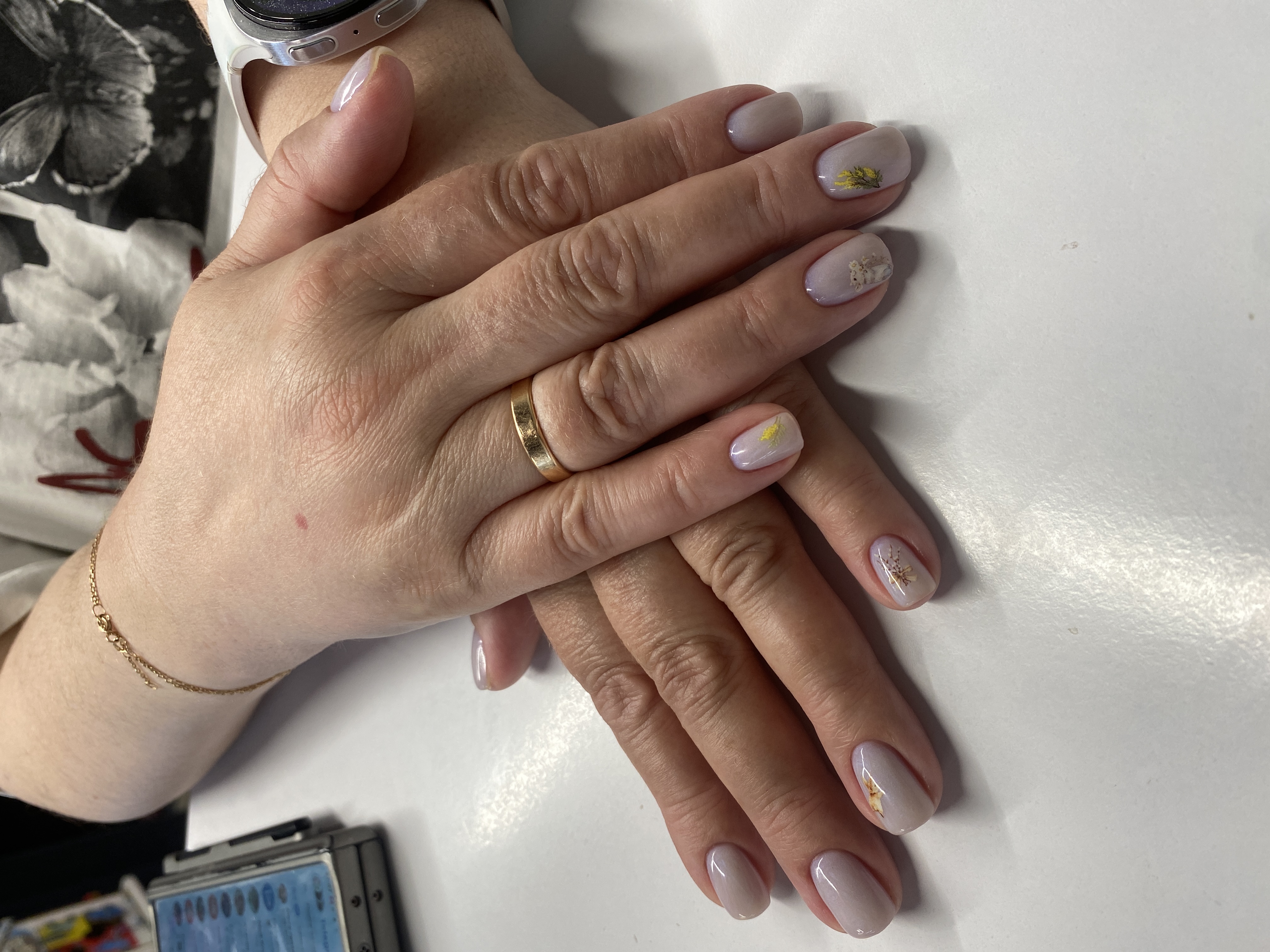 пробуждение природы, Маникюр, перламутр, наклейки, дизайн, нежный, веточка, на каждый день