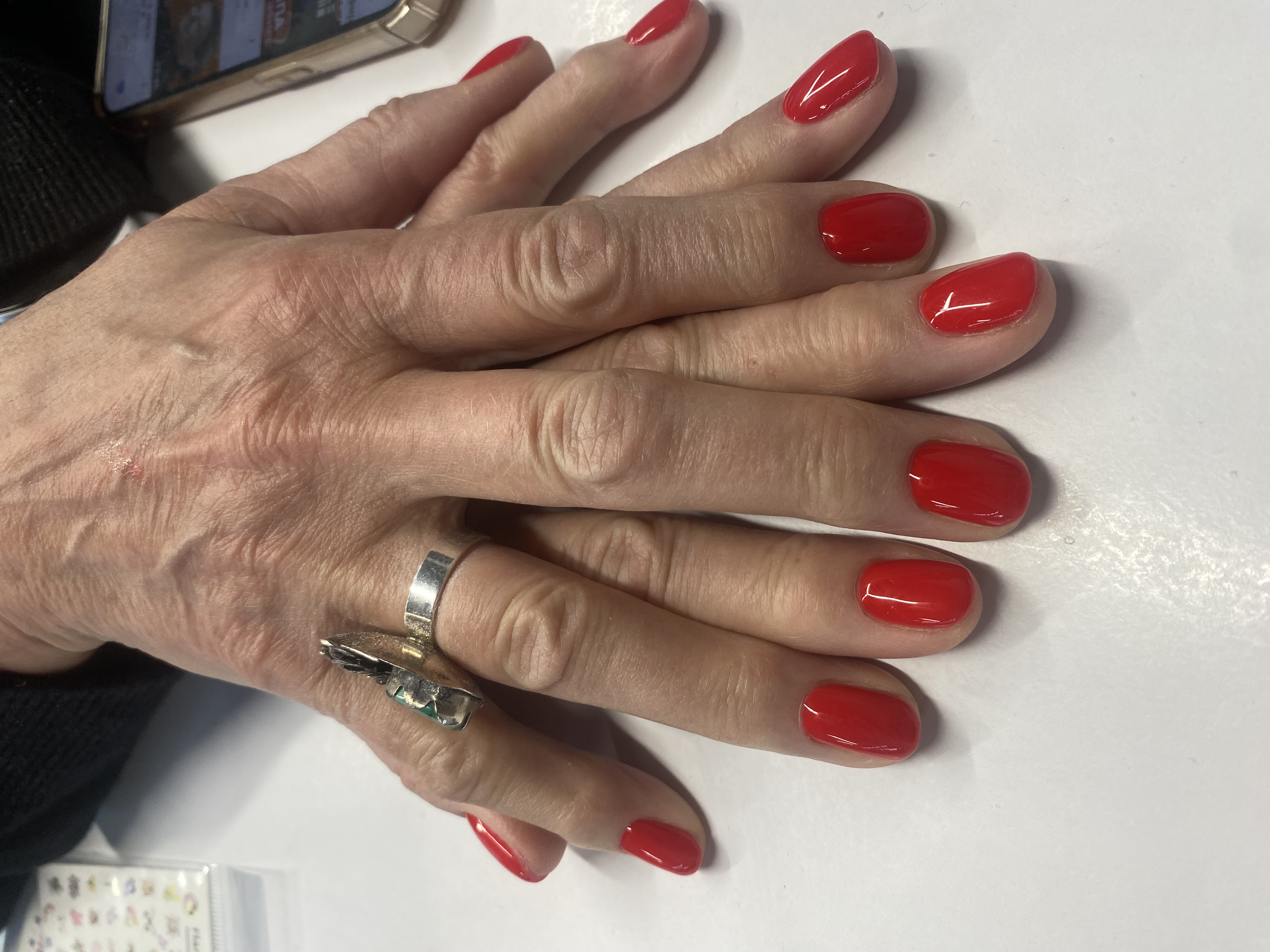 Маникюр, однотон, красный, на каждый день