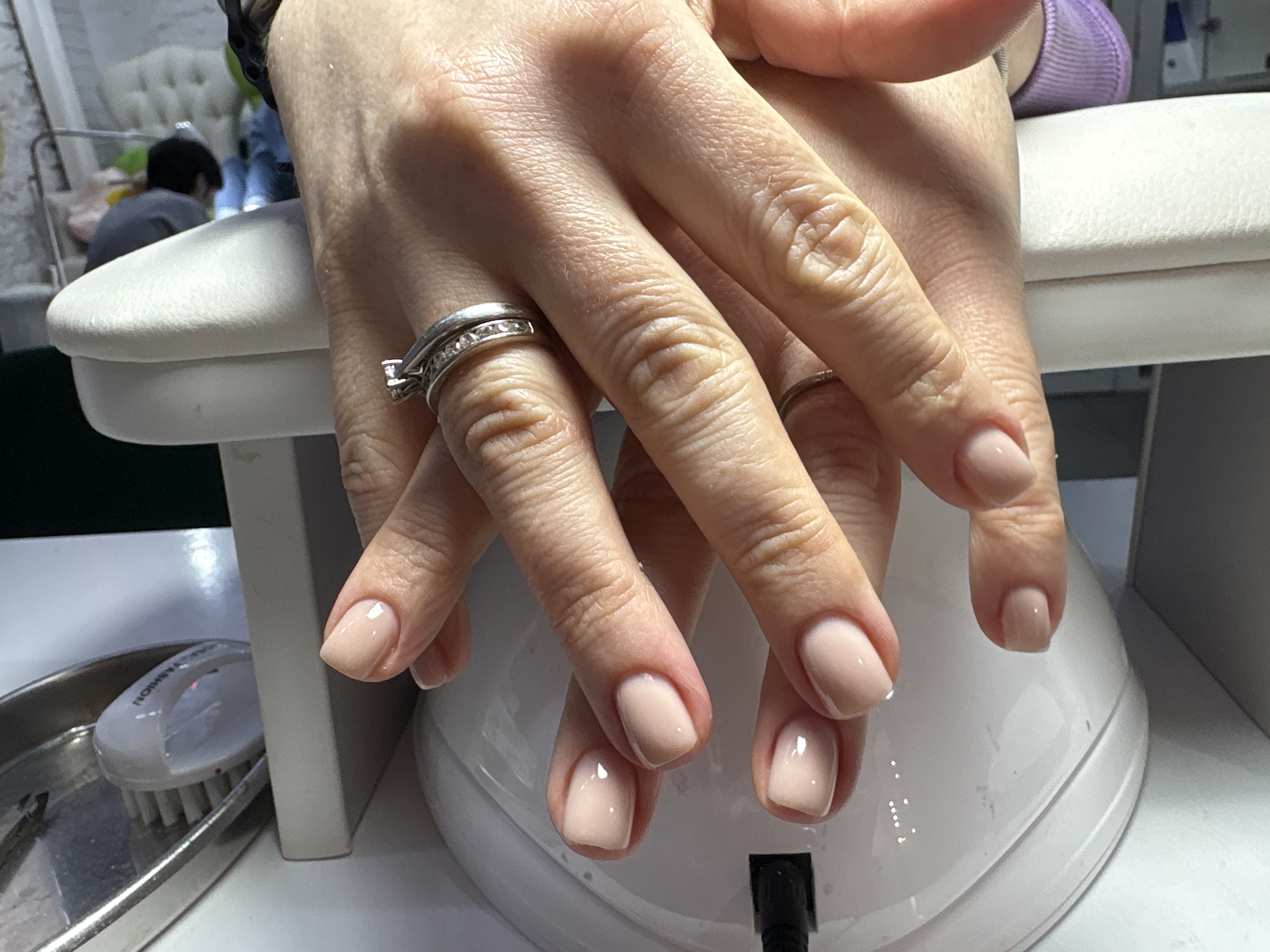 Маникюр, нюд, однотон, молочный, на каждый день