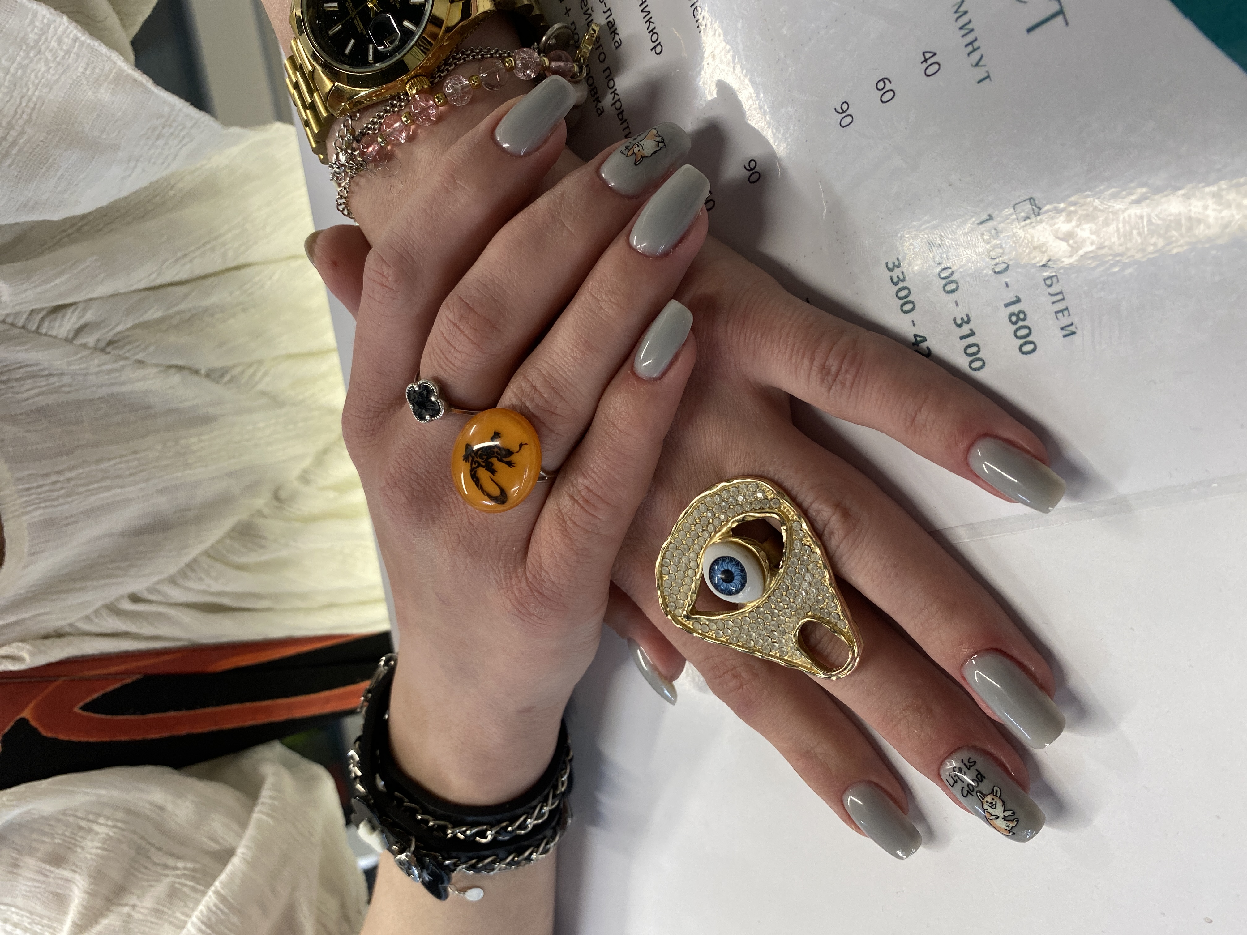 серый, Маникюр, дизайн, корги, наклейки, надпись, на каждый день, минимализм