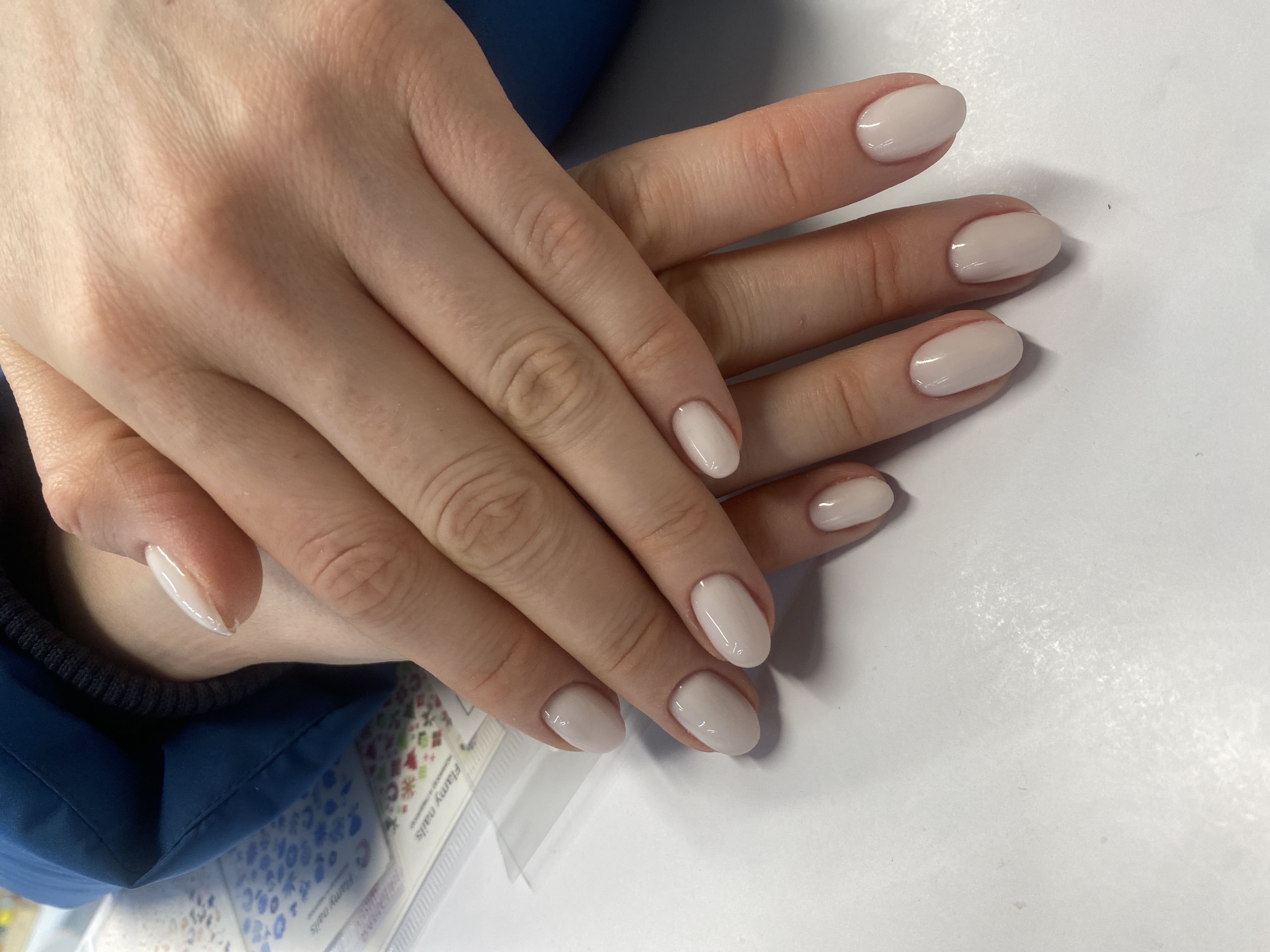 Маникюр, нюд, однотон, белый, нежный, на каждый день