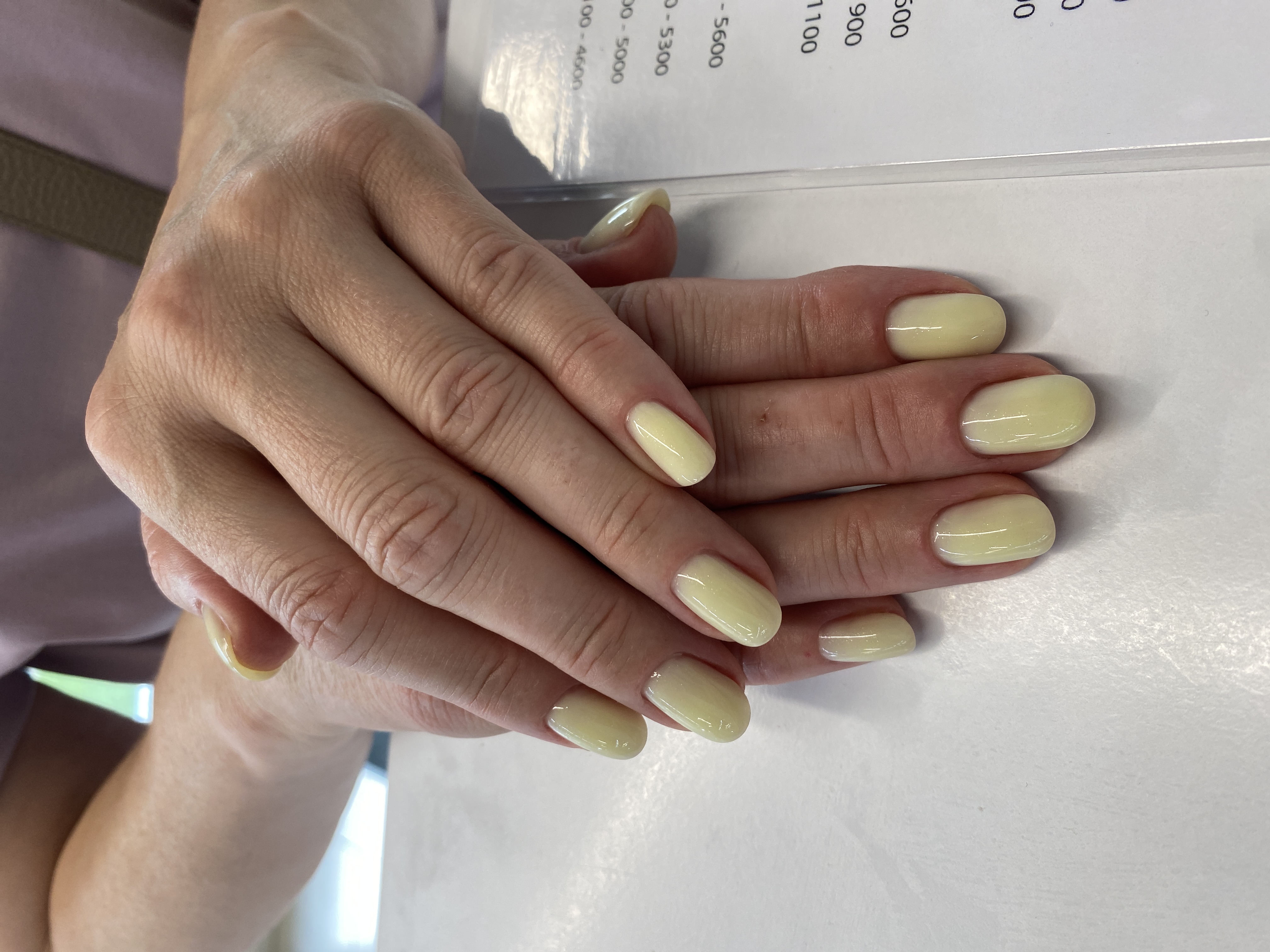 Маникюр, нюд, однотон, лимонный, на каждый день