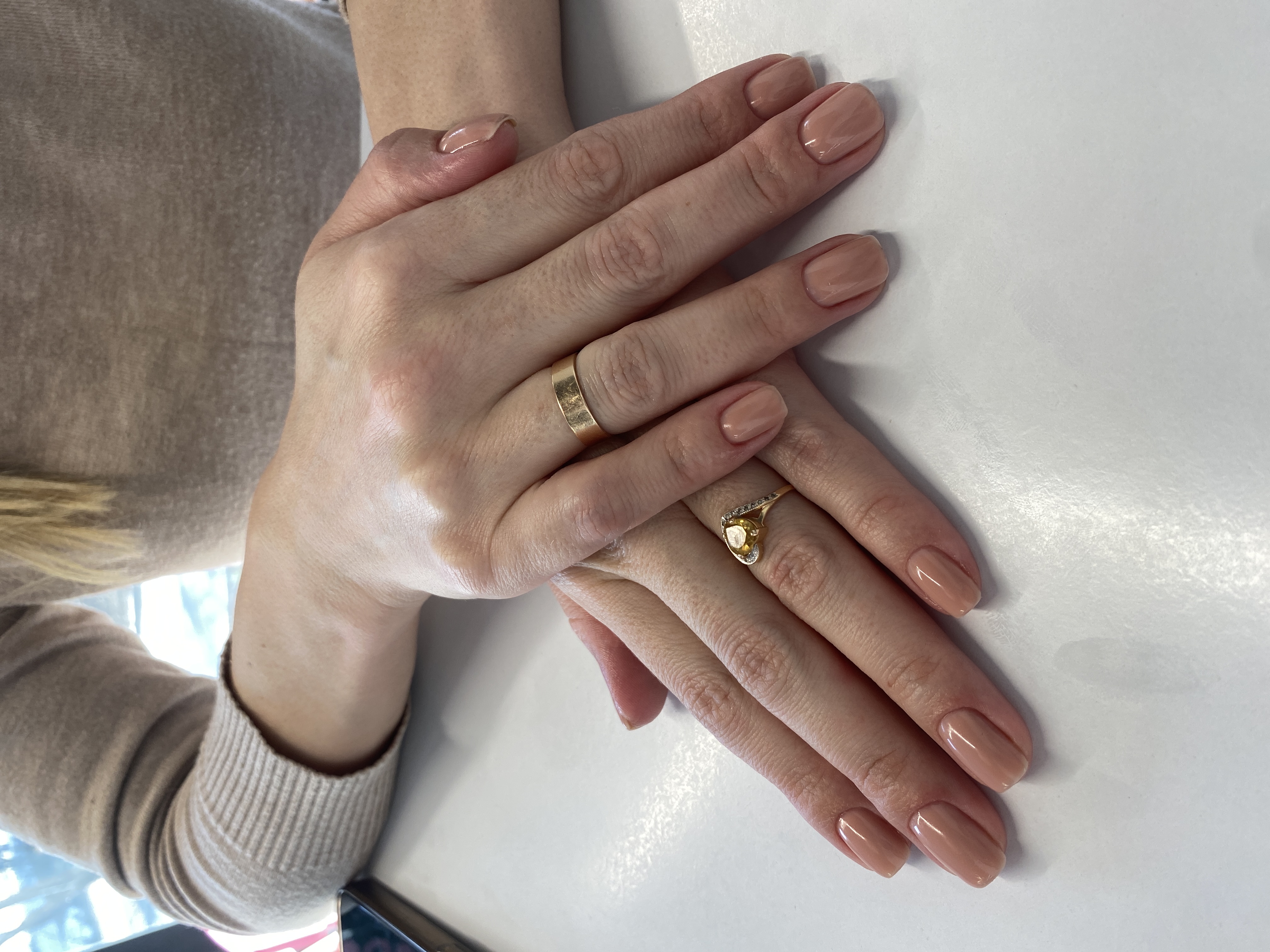 Маникюр, нюд, однотон, бежевый, на каждый день