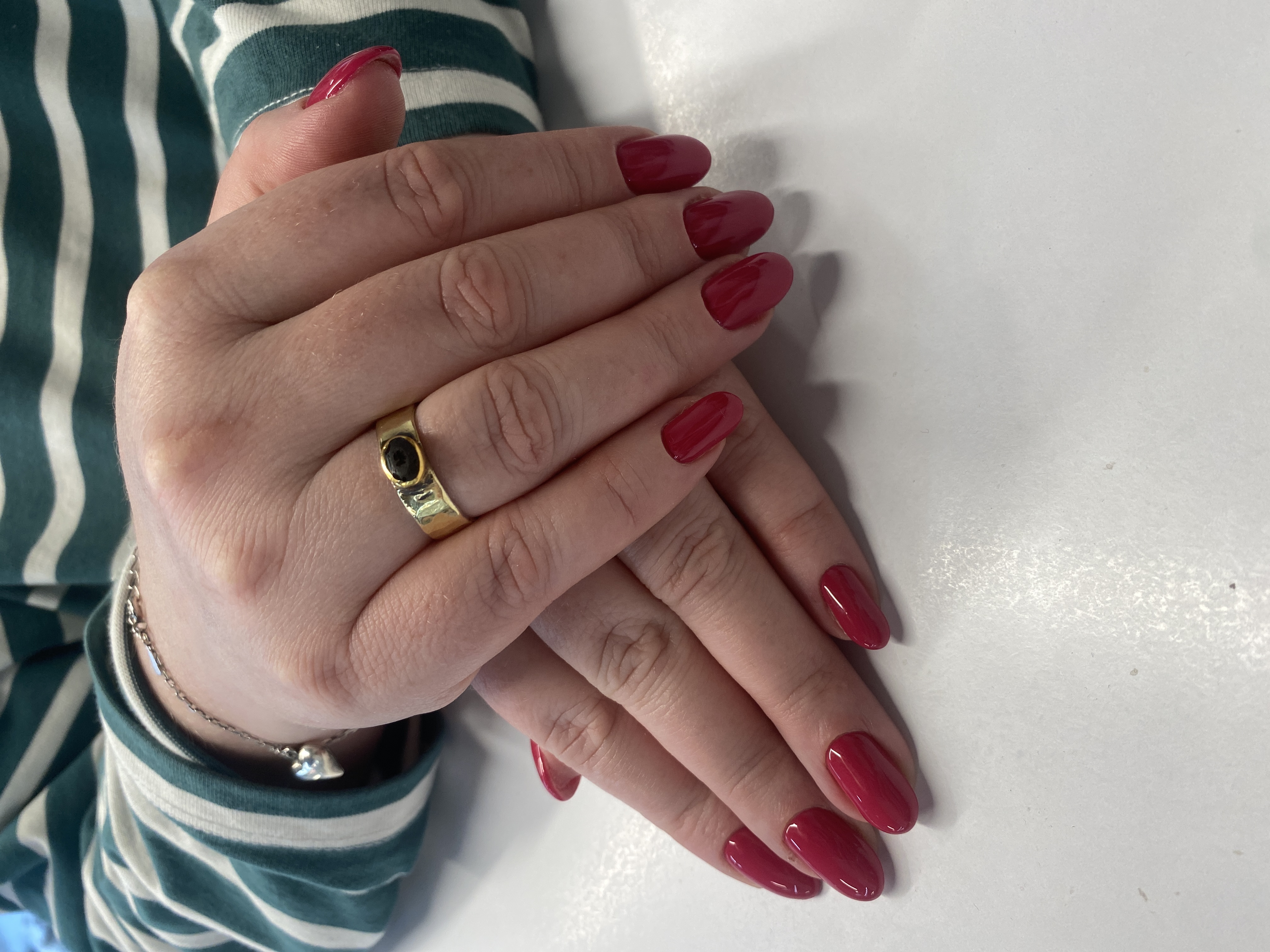 Маникюр, однотон, бордовый, на каждый день