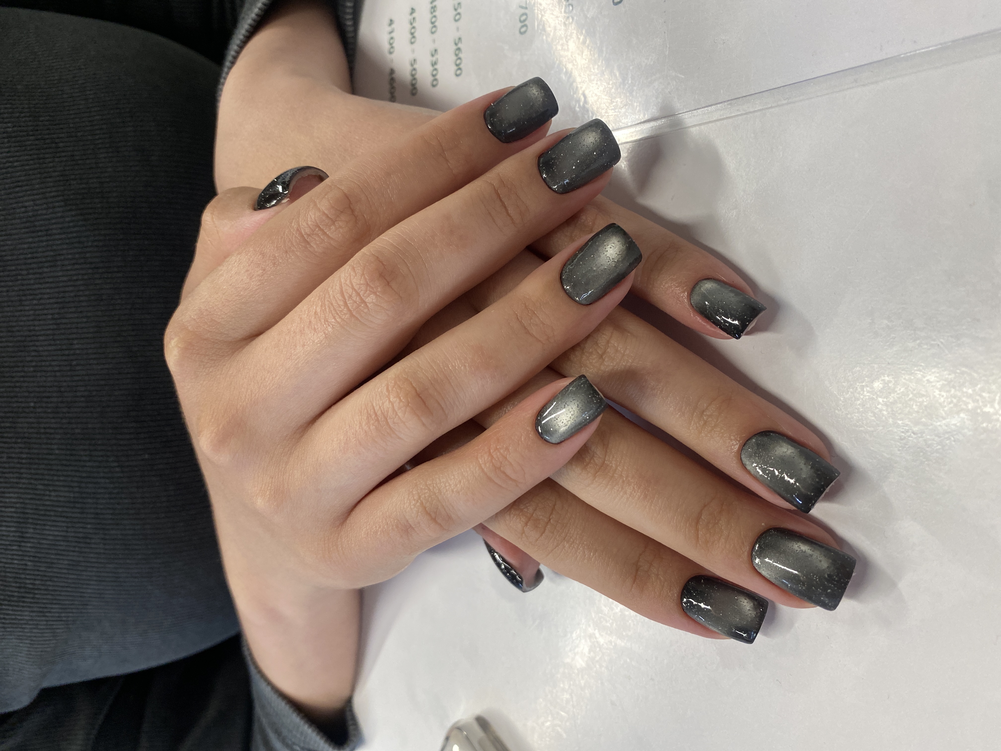 Маникюр, серый, кошачий глаз, однотон, на каждый день