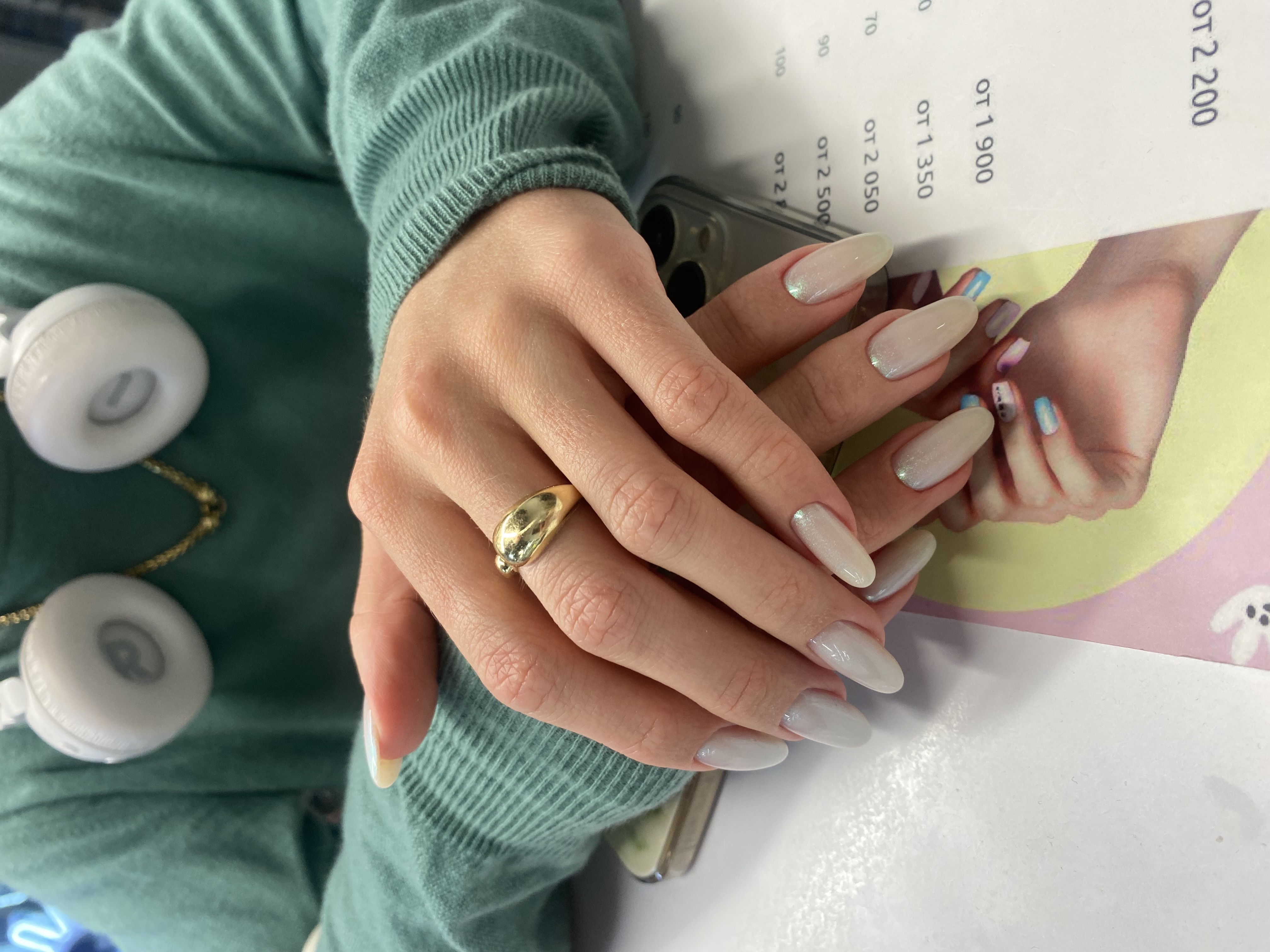 лак с блестками, нежный, Маникюр, однотон, перламутр, праздничный