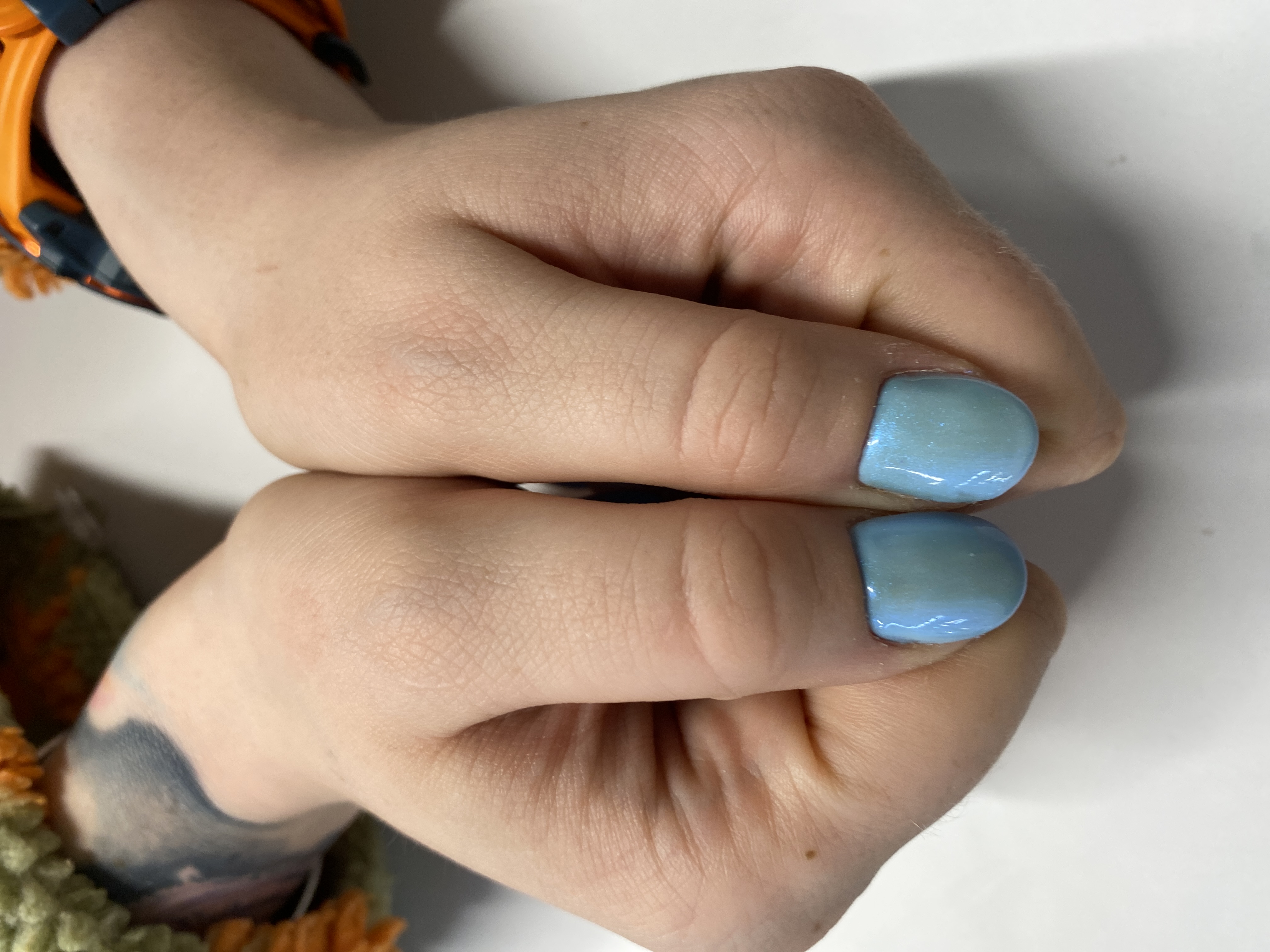 Маникюр, нюд, на каждый день, однотон, лак с блестками, голубой