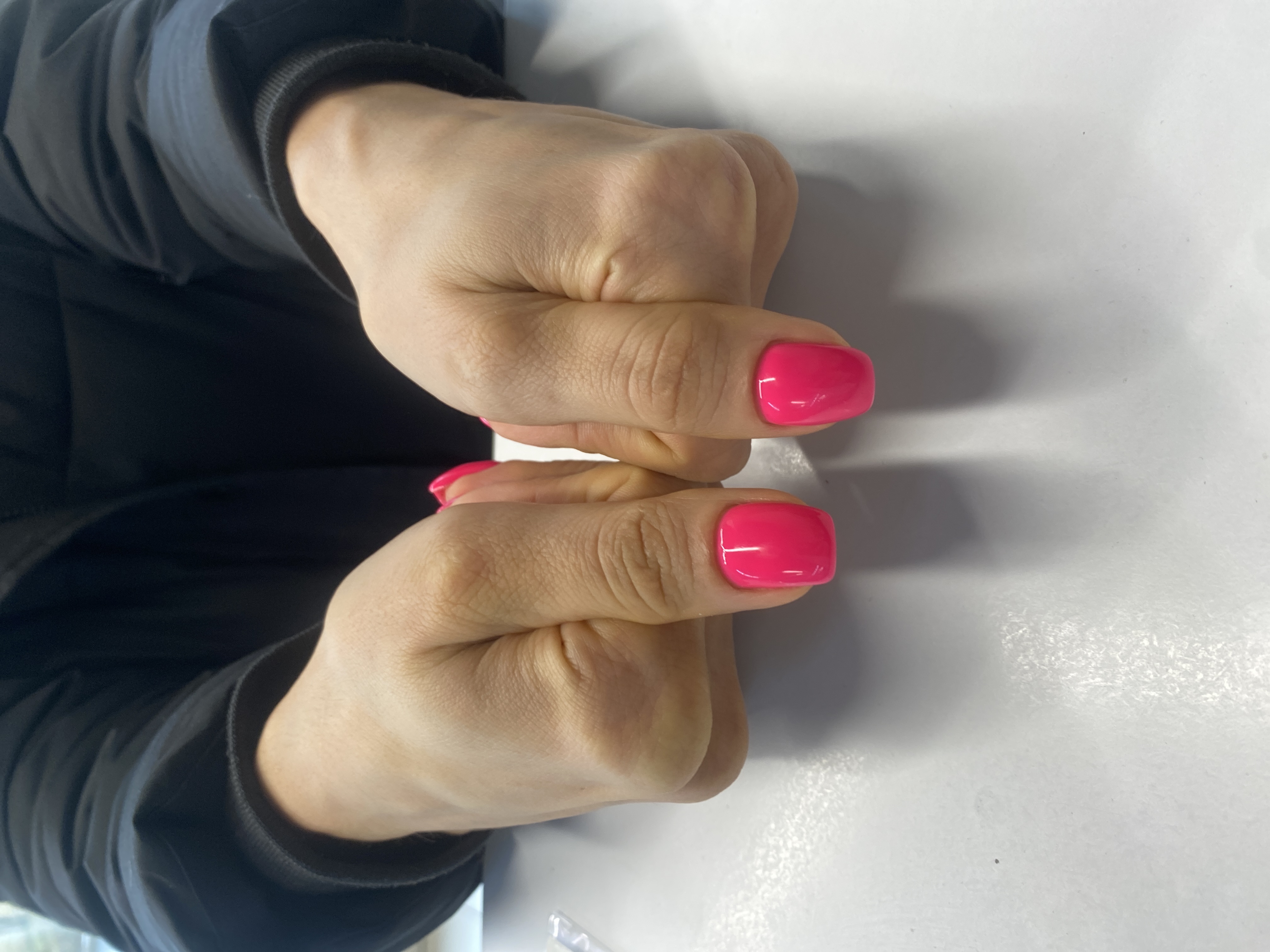 Маникюр, однотон, фуксия, на каждый день