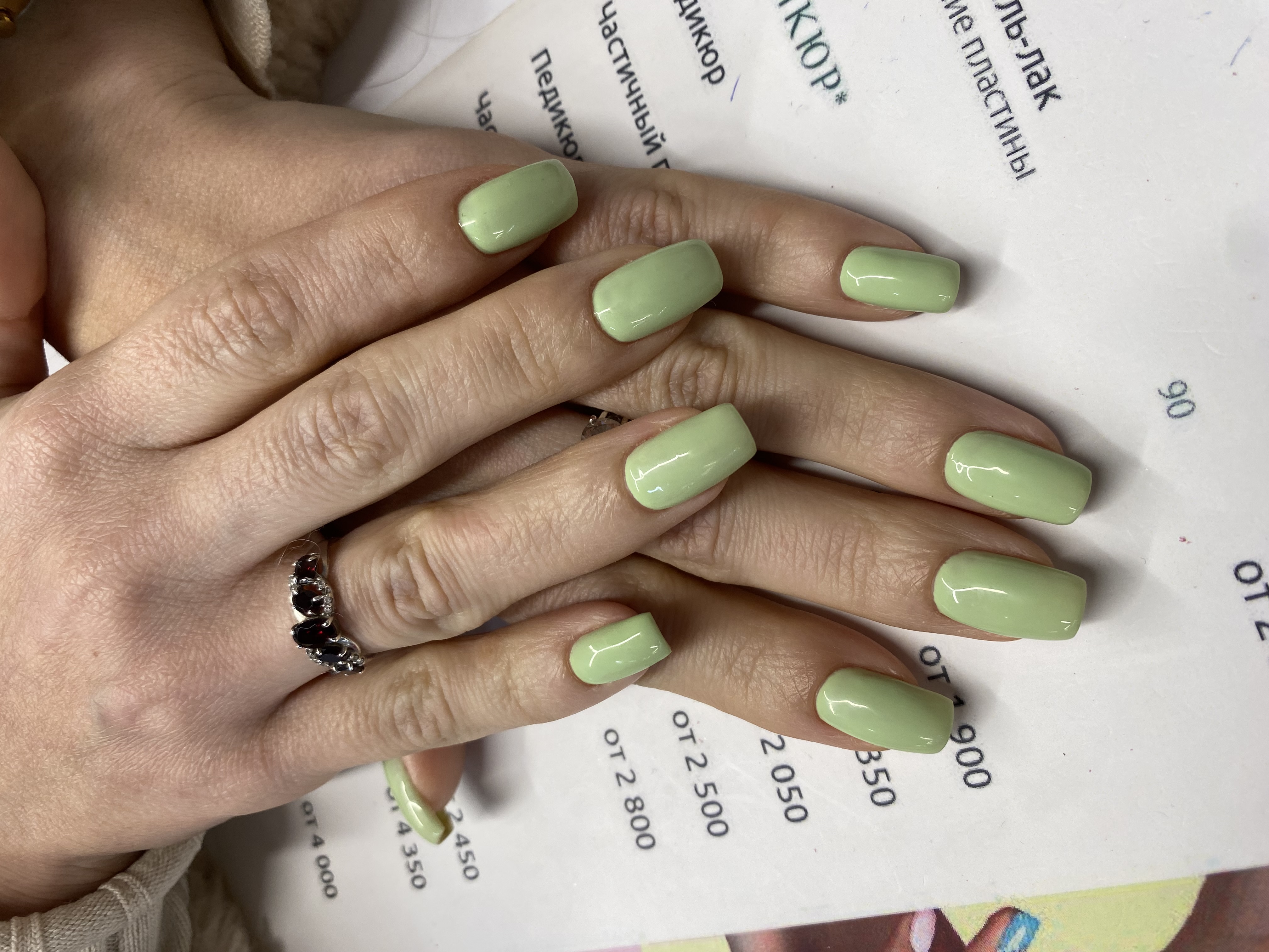 на каждый день, однотон, Маникюр, салатовый, нюд