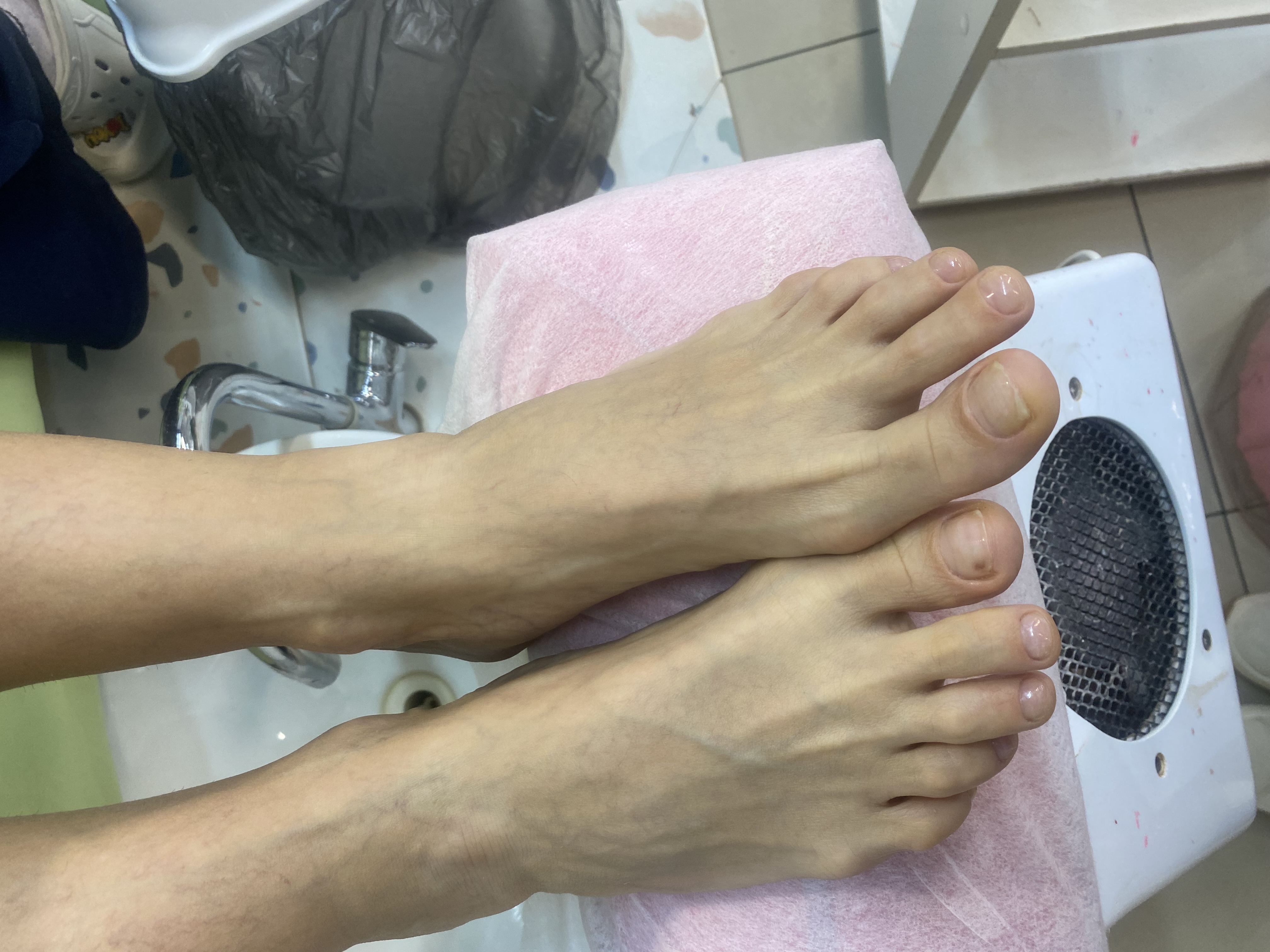 Педикюр, однотон, бесцветный, на каждый день