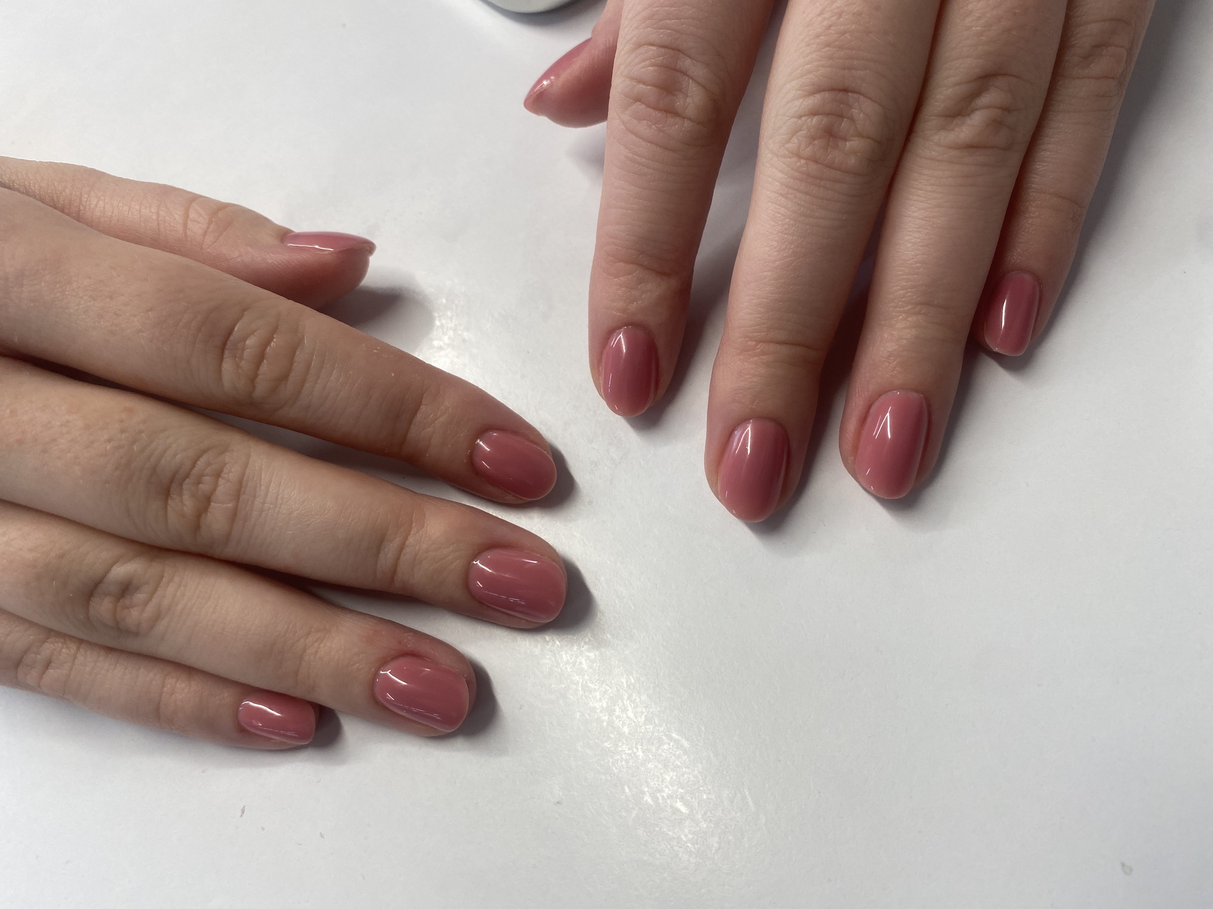 Маникюр, нюд, однотон, сиреневый, на каждый день