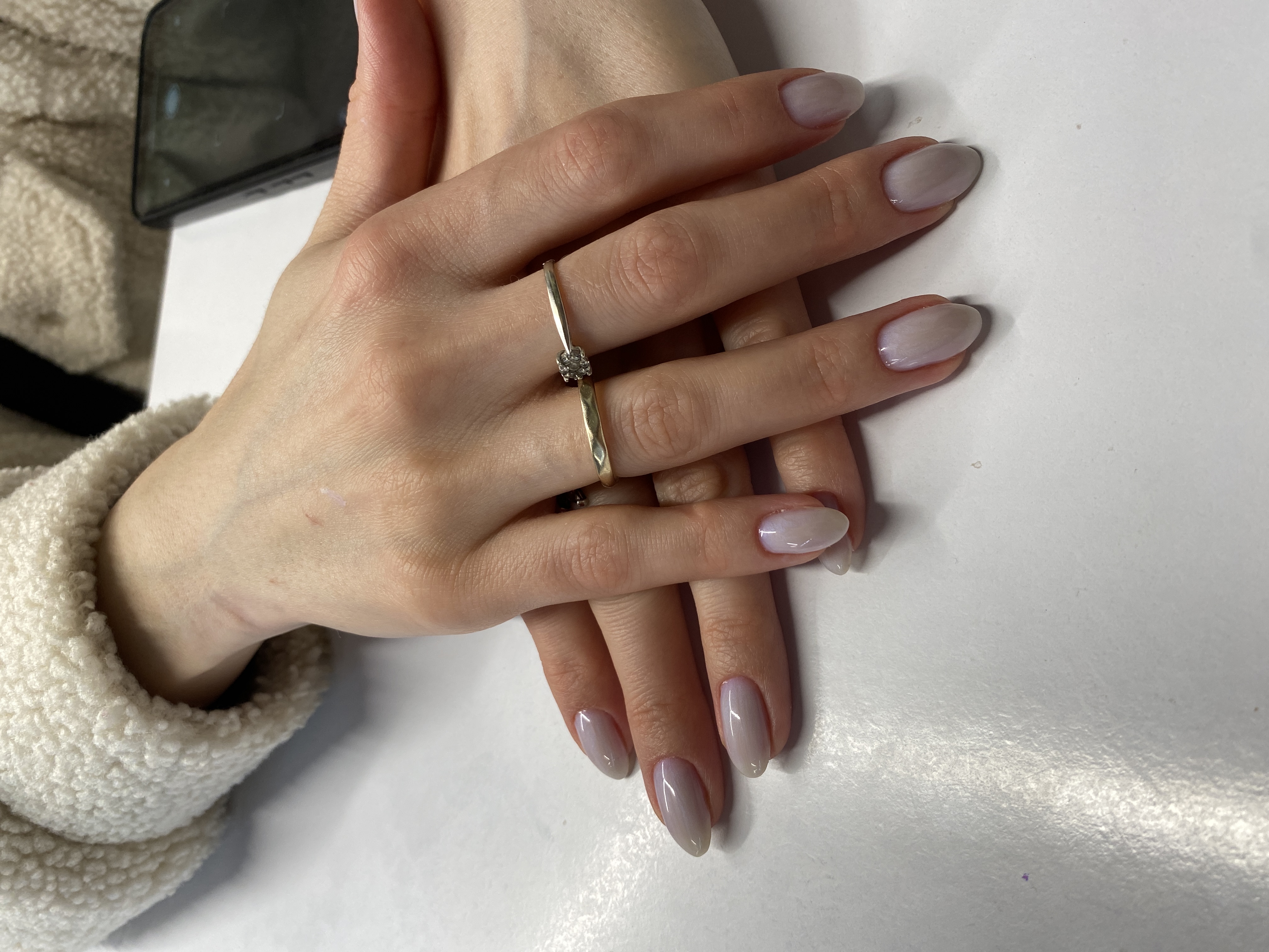 Маникюр, лак с блестками, однотон, на каждый день, перламутр, нежный