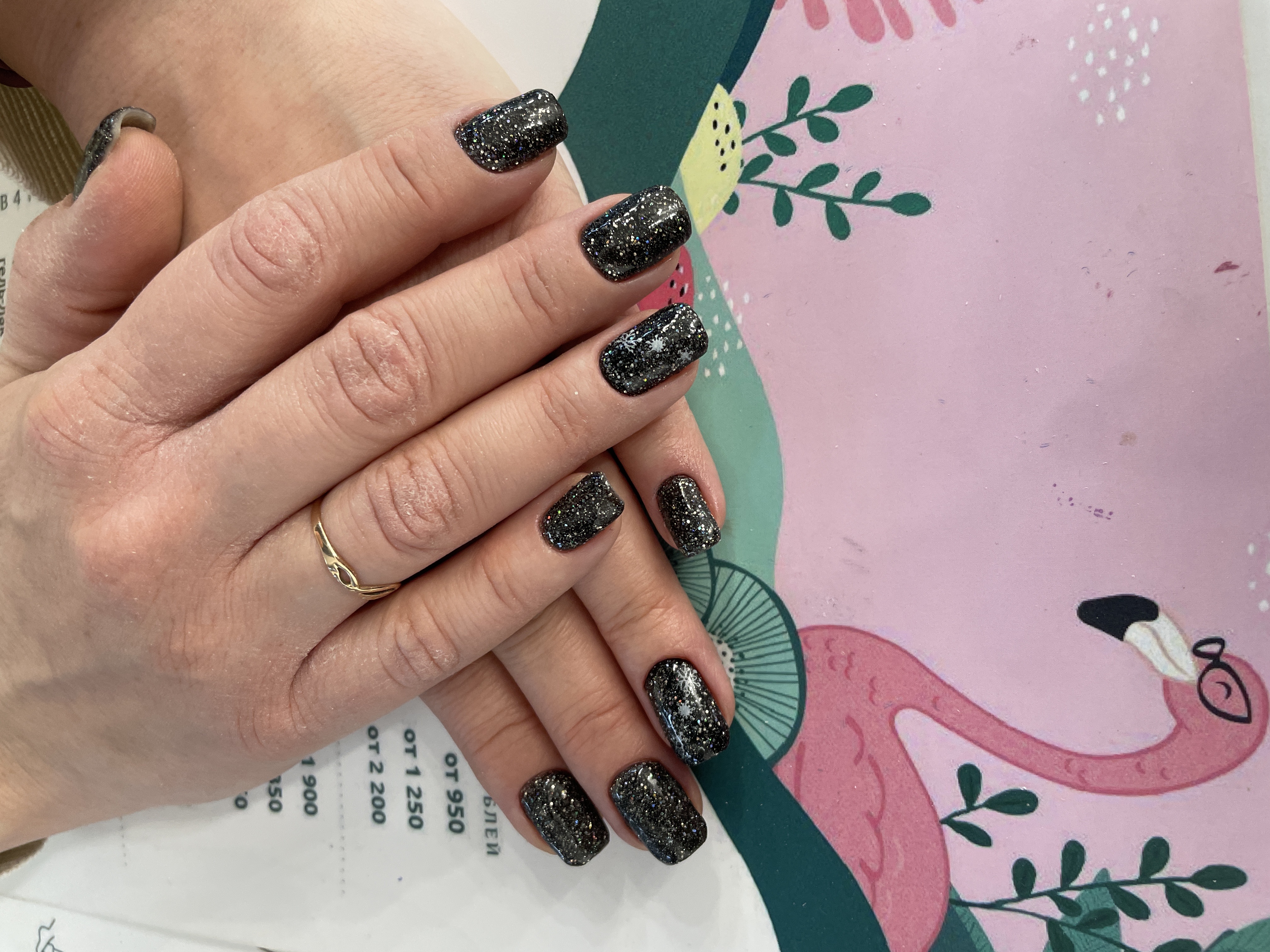 Маникюр, однотон, лак с блестками, черный, на каждый день