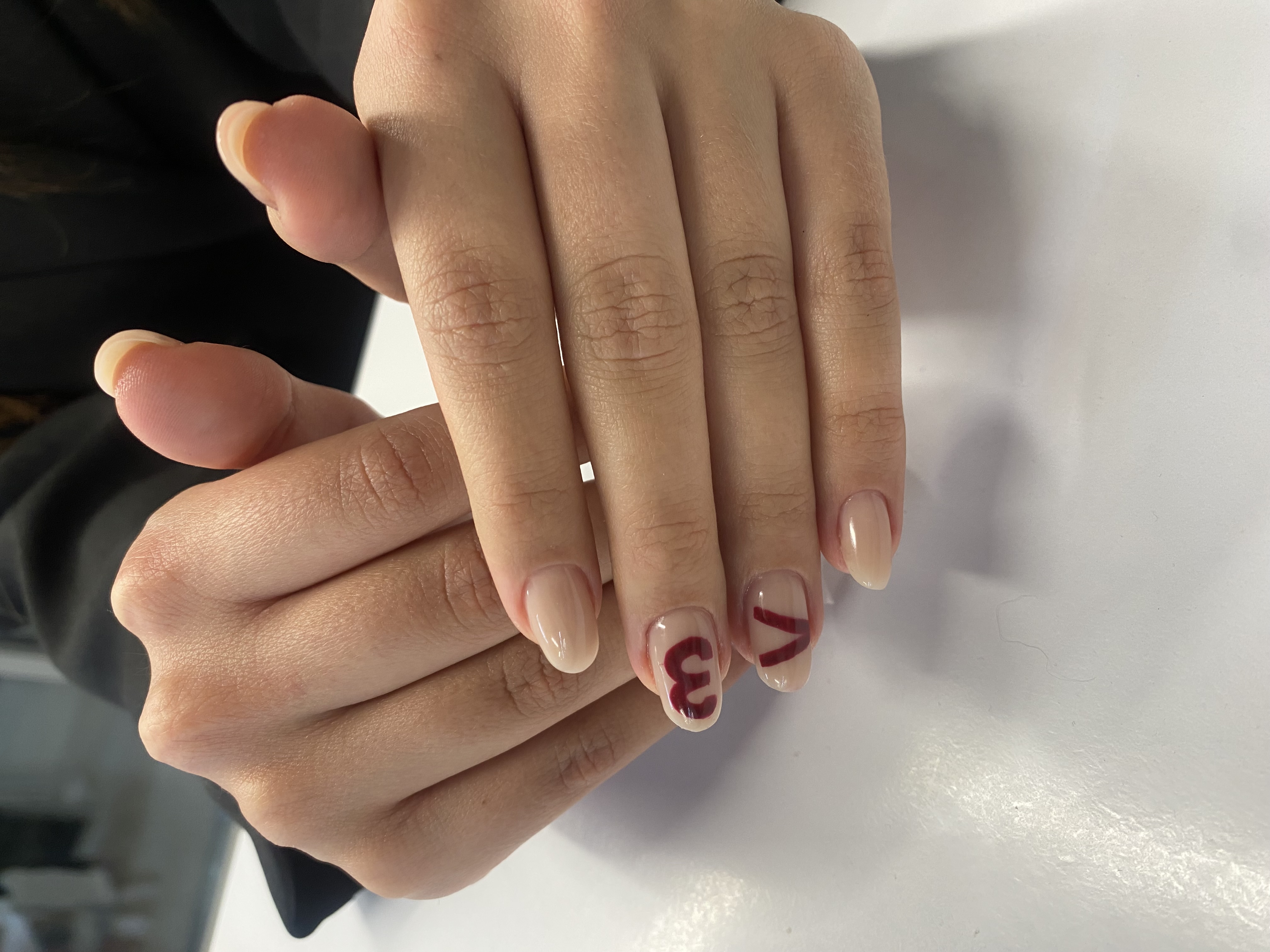 молочный, Маникюр, дизайн, минимализм, буквы