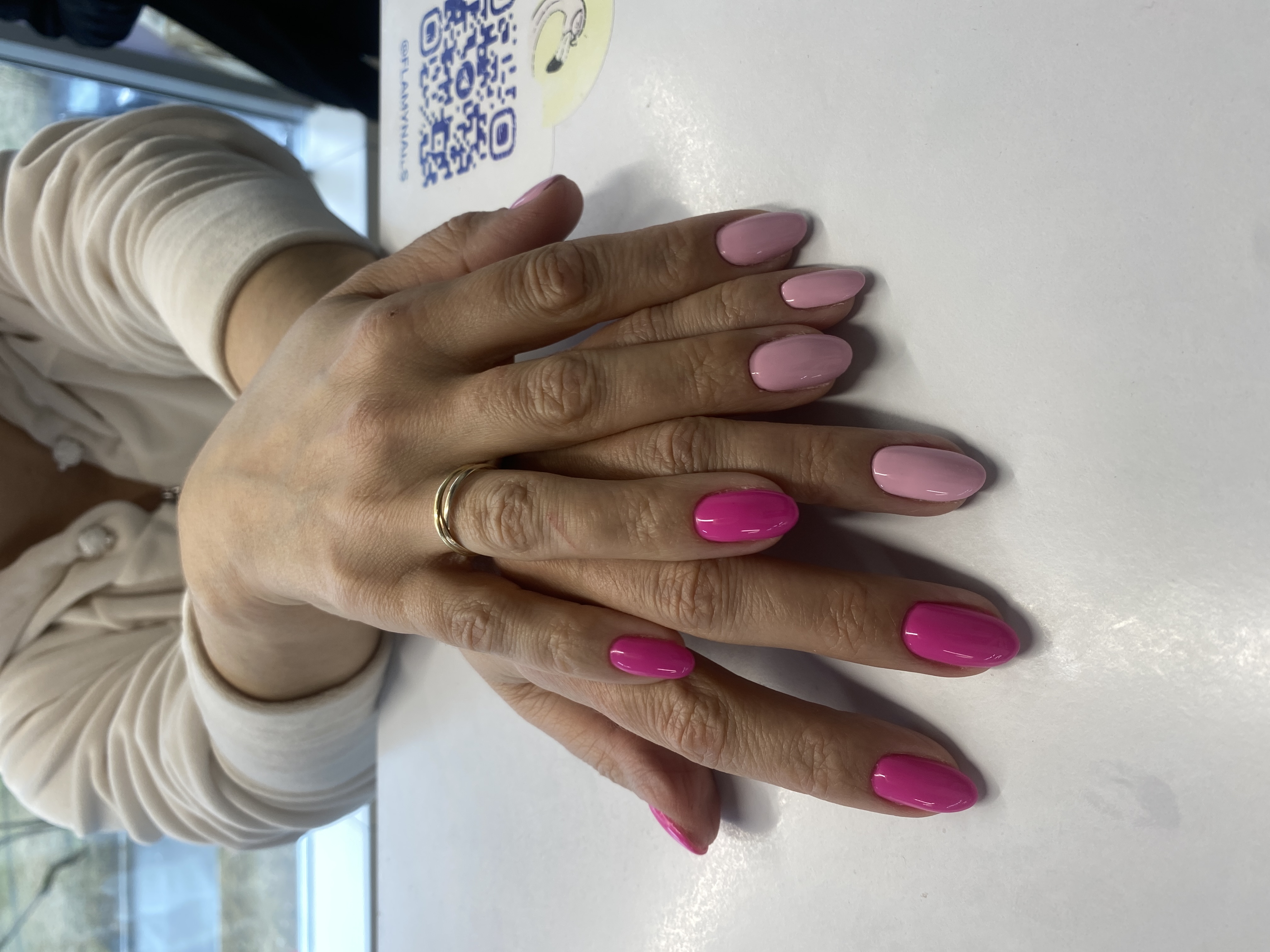 Маникюр, комбинированный, фуксия, на каждый день