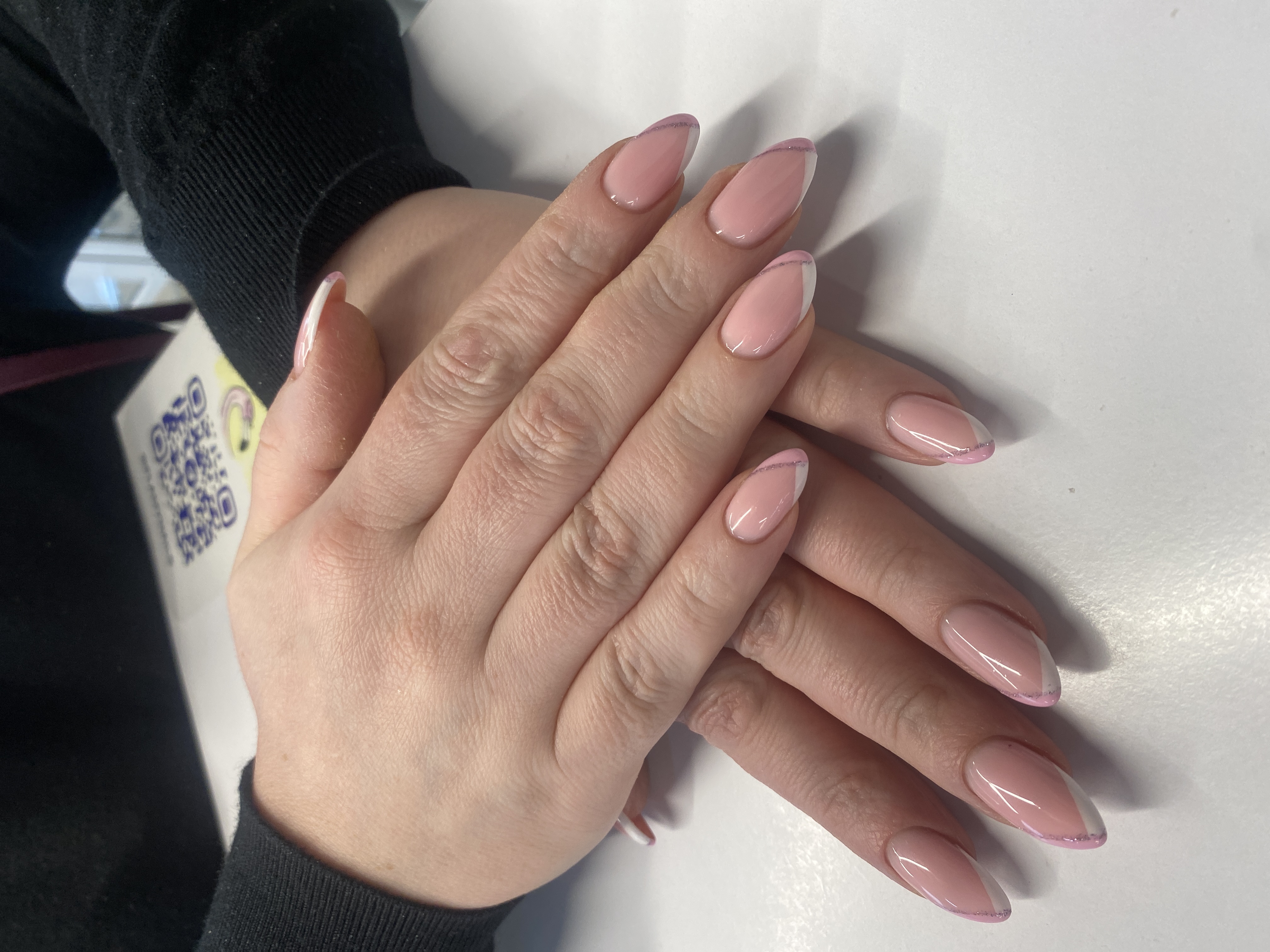 блестки, дизайн, Маникюр, кремовый, френч уголок, оригинальный, праздничный, нежный