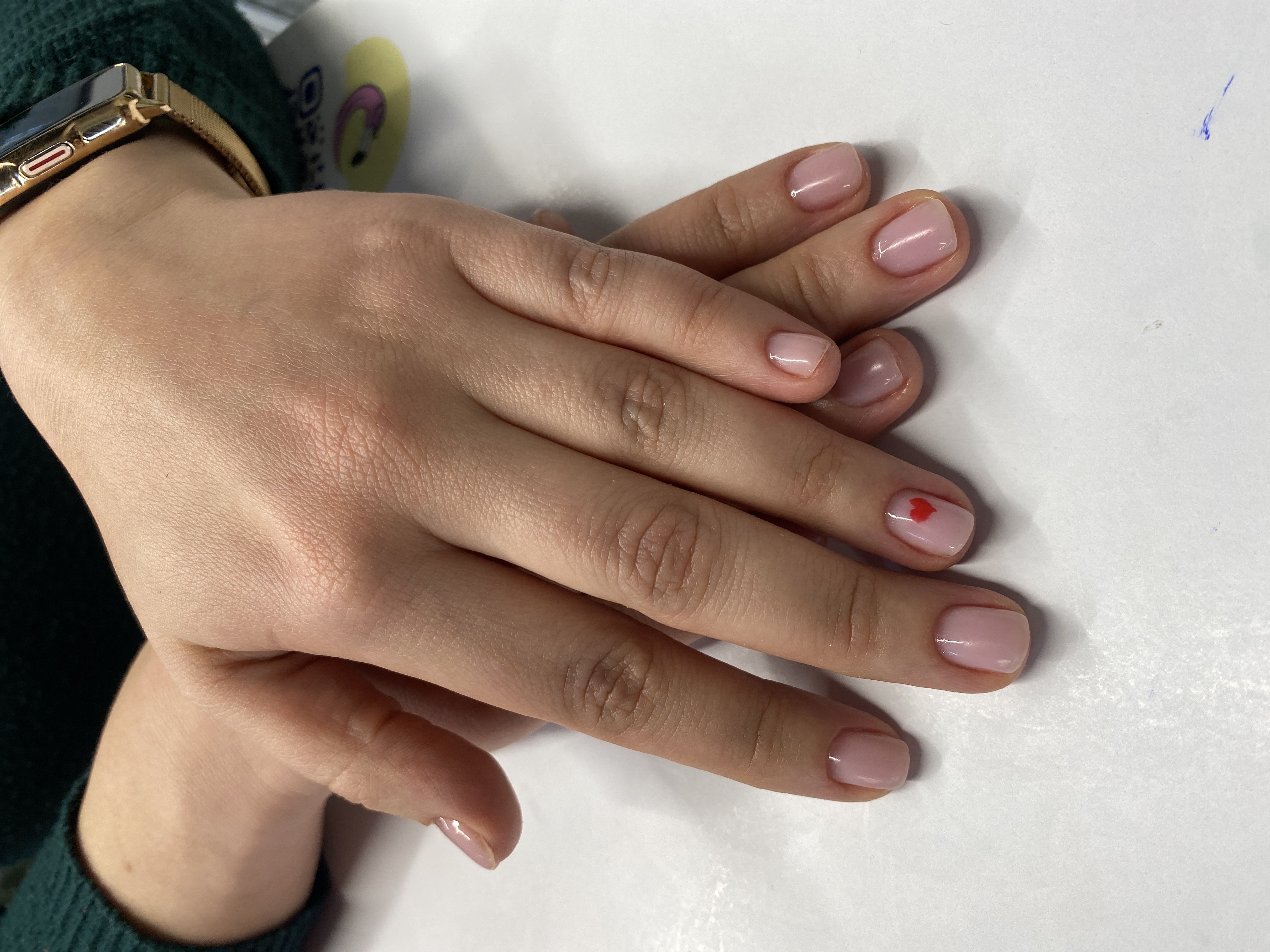 Маникюр, дизайн, минимализм, бесцветный, на каждый день, сердечки