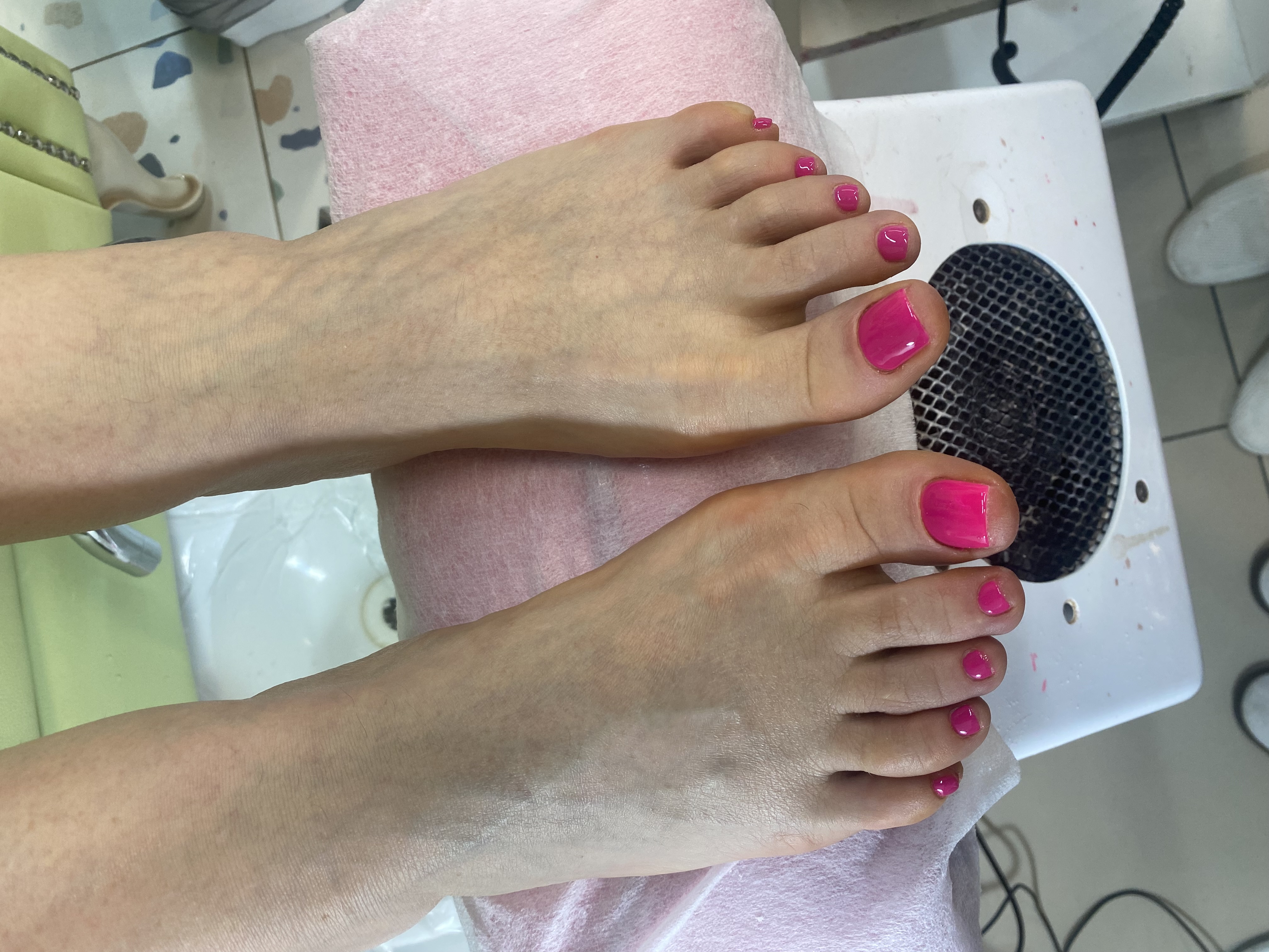 Педикюр, однотон, фуксия, на каждый день