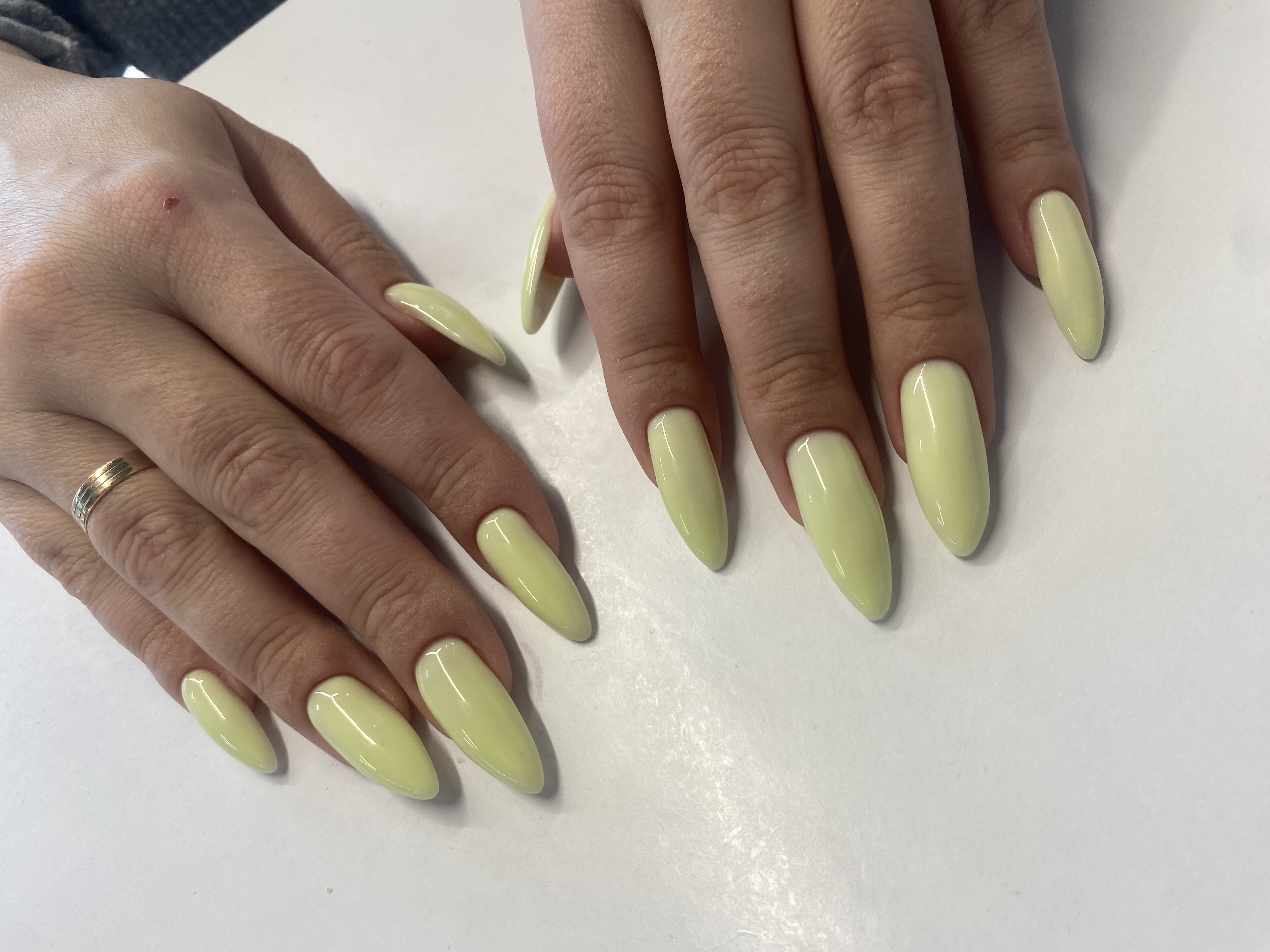 Маникюр, нюд, нежный, салатовый, на каждый день