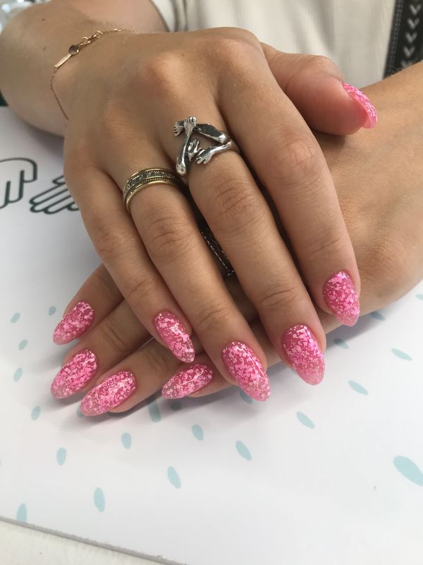 нежно розовый, Маникюр, глянцевый, топ в крапинку, нежный