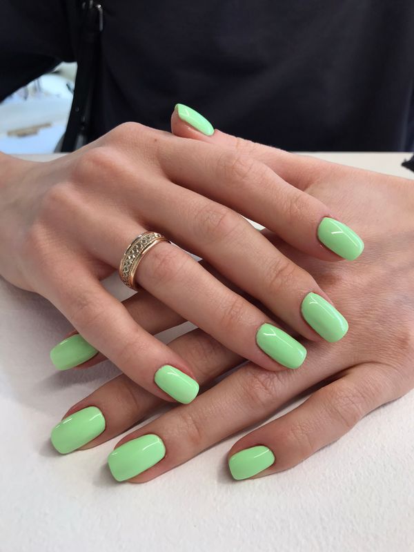 глянцевый, разная длинна, салатовый, нюд, однотон, Маникюр, на каждый день, нежный