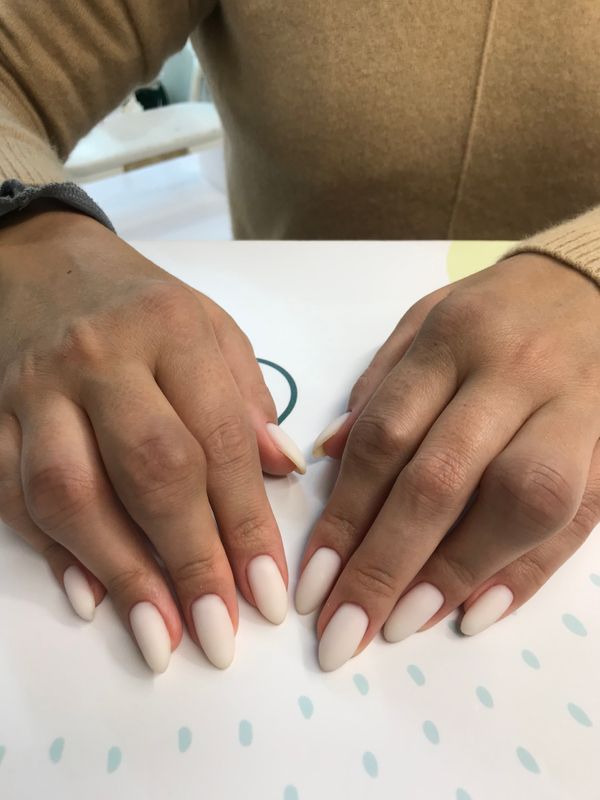 Маникюр, белый, на каждый день, нежный, матовый, однотон, нюд