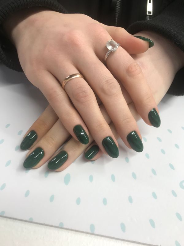 Маникюр, разная длинна, зеленый, глянцевый, однотон