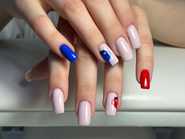 глянцевый, белый, комбинированный, Маникюр, дизайн, рисунок, динозавр, оригинальный, минимализм