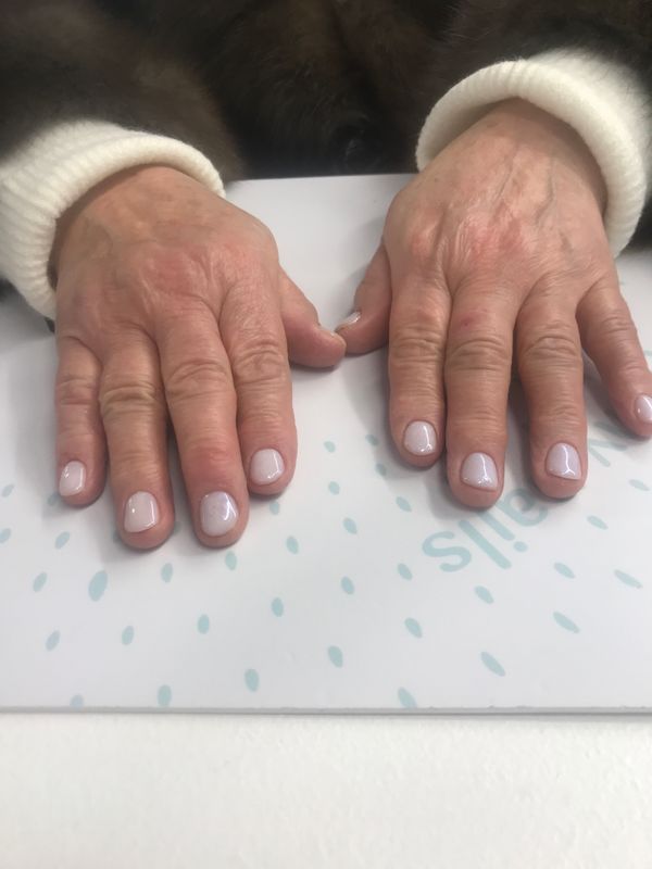 Маникюр, молочная база, глянцевый, нюд, однотон, на каждый день