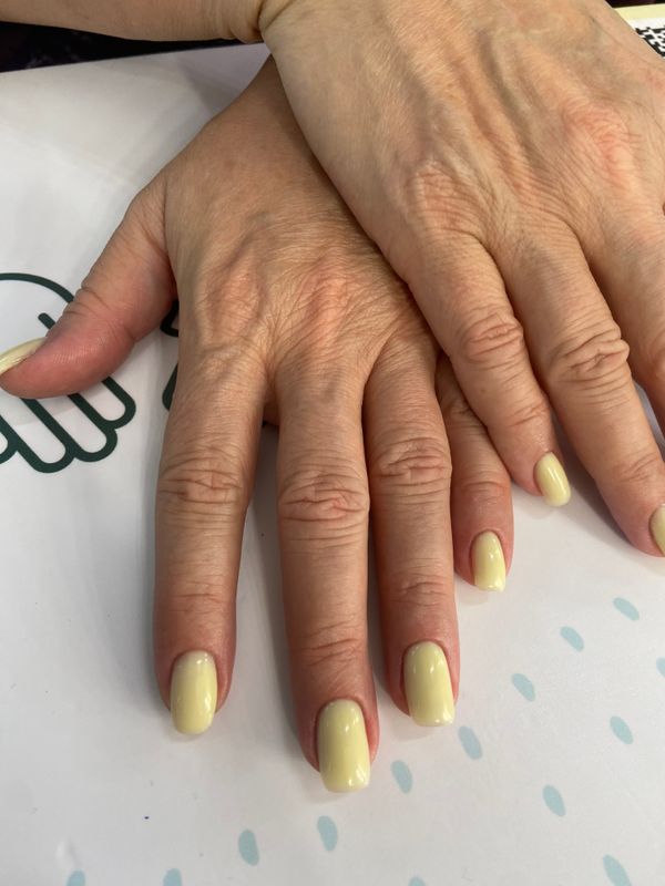 Маникюр, лимонный, на каждый день, глянцевый, нюд, однотон
