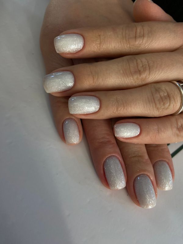 глянцевый, серебро, разная длинна, лак с блестками, однотон, Маникюр