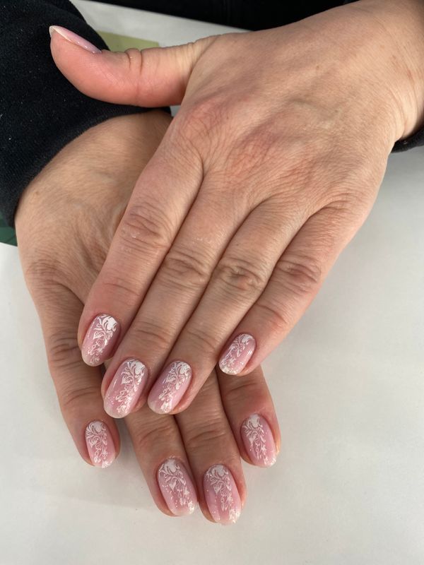 глянцевый, розовый бледный, комбинированный, Маникюр, на каждый день, дизайн, Стемпинг, абстракция, орнамент